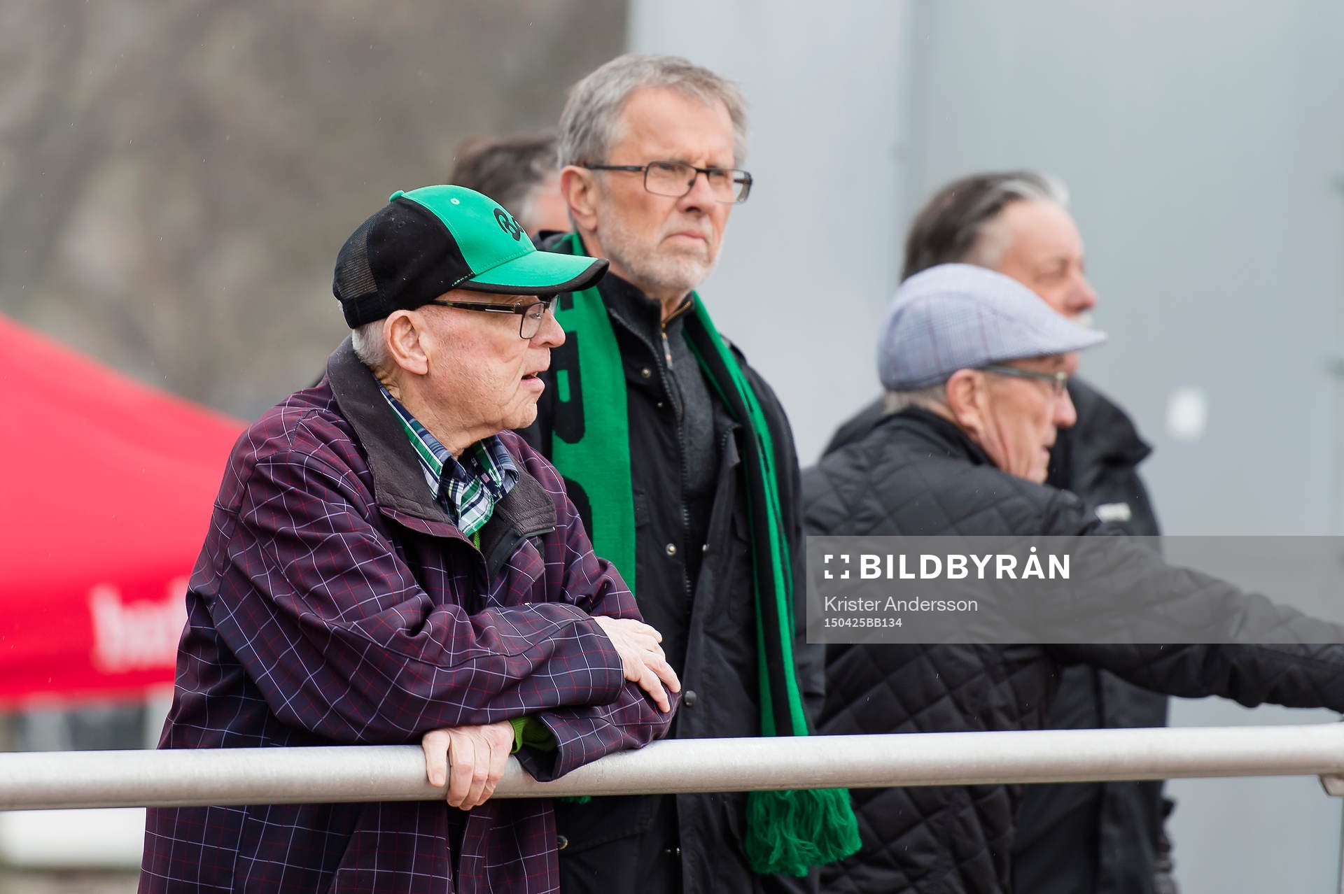 Varbergs supportrar före fotbollsmatchen i Superettan