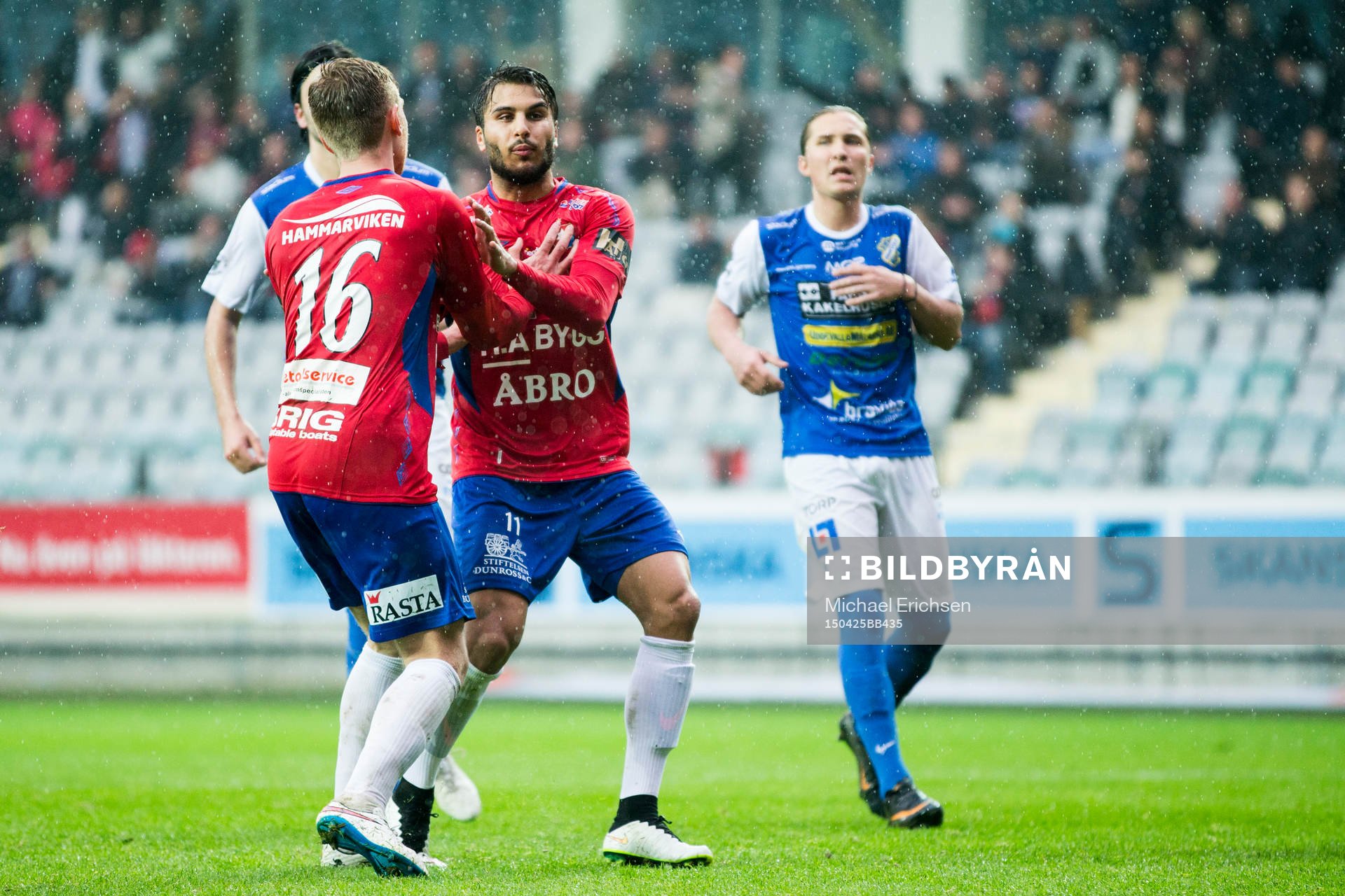 Örgrytes +ö11+ och Sebastian Ohlsson jublar
