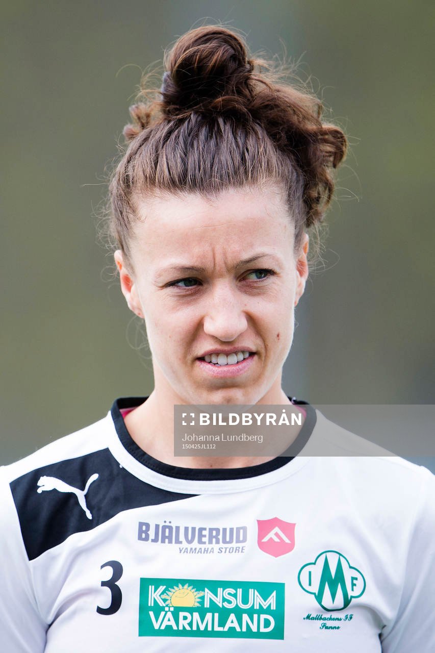 Mallbackens Katie Bethke under fotbollsmatchen i Damallsvenskan mellan AIK och Mallbacken den 25 april 2015 i Stockholm. 