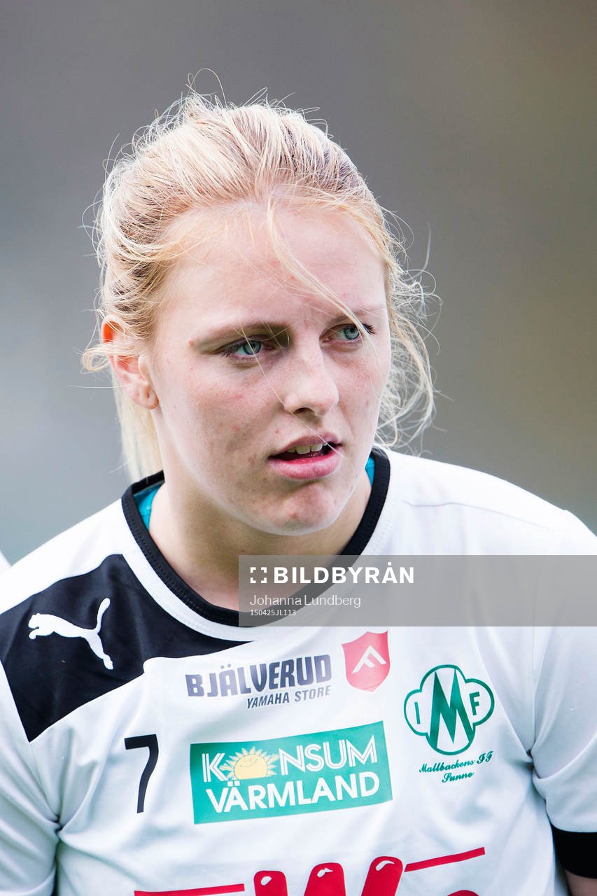  Mallbackens Mimmi Larsson under fotbollsmatchen i Damallsvenskan mellan AIK och Mallbacken den 25 april 2015 i Stockholm. 