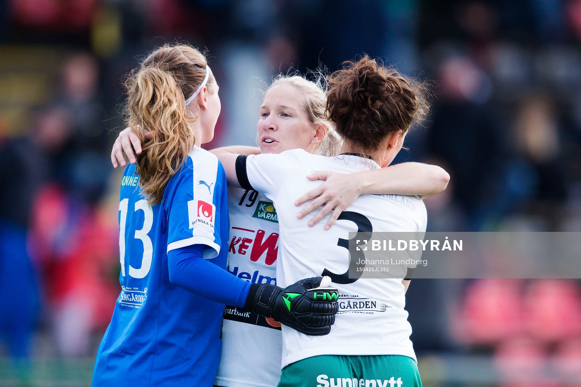 Mallbackens Frida Broström (m) jublar med målvakt