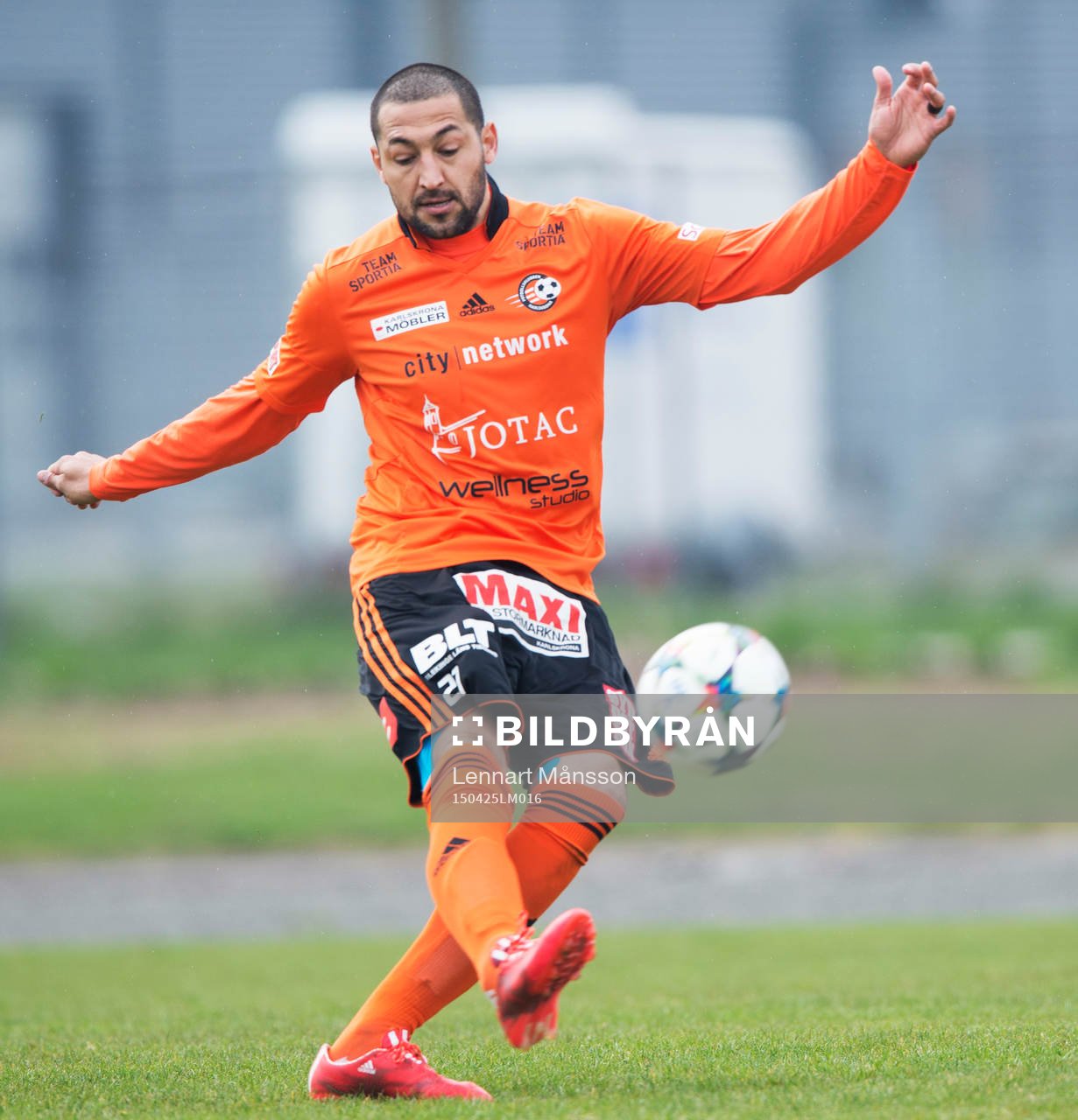 Karlskronas Juan Robledo i matchen i division 2 mellan IFK