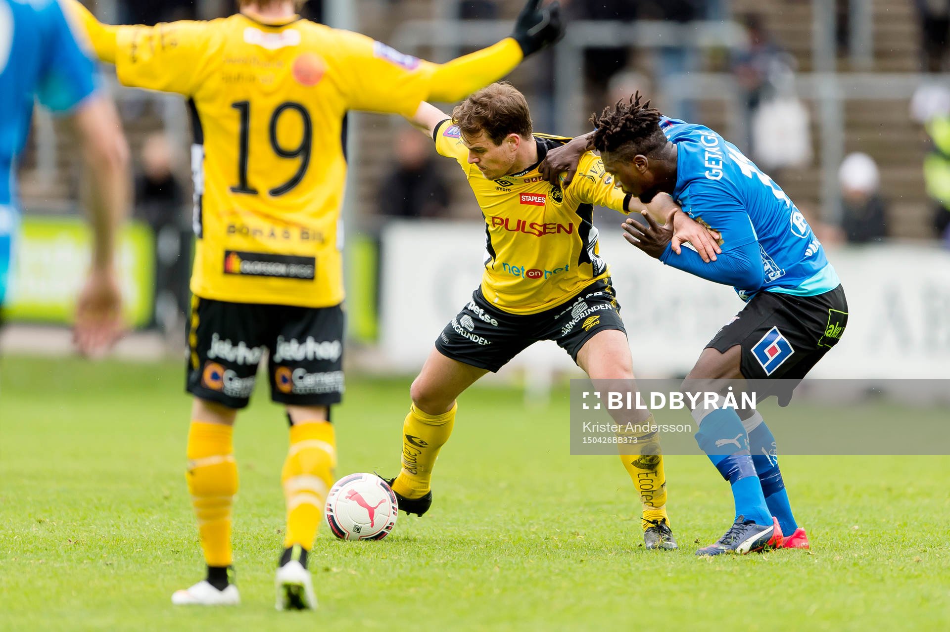 Elfsborgs Henning Hauger och Halmstads King Osei Gyan