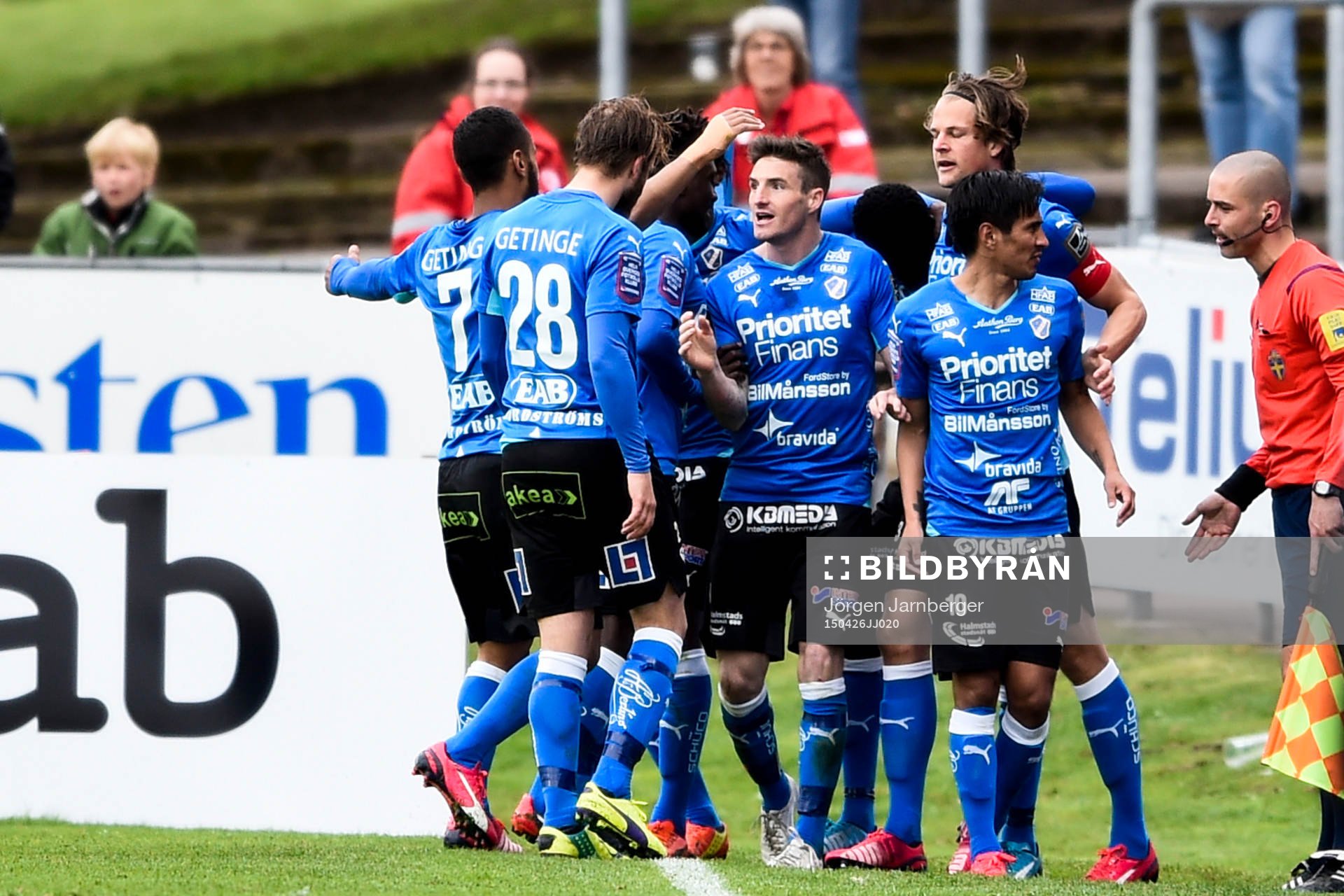 Halmstads spelare jublar