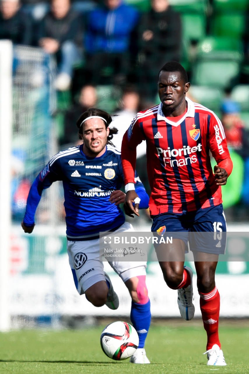 Djurgårdens Omar Colley under fotbollsmatchen i Allsvenskan mellan GIF Sundsvall och Djurgården den 26 april 2015 i Sundsvall.