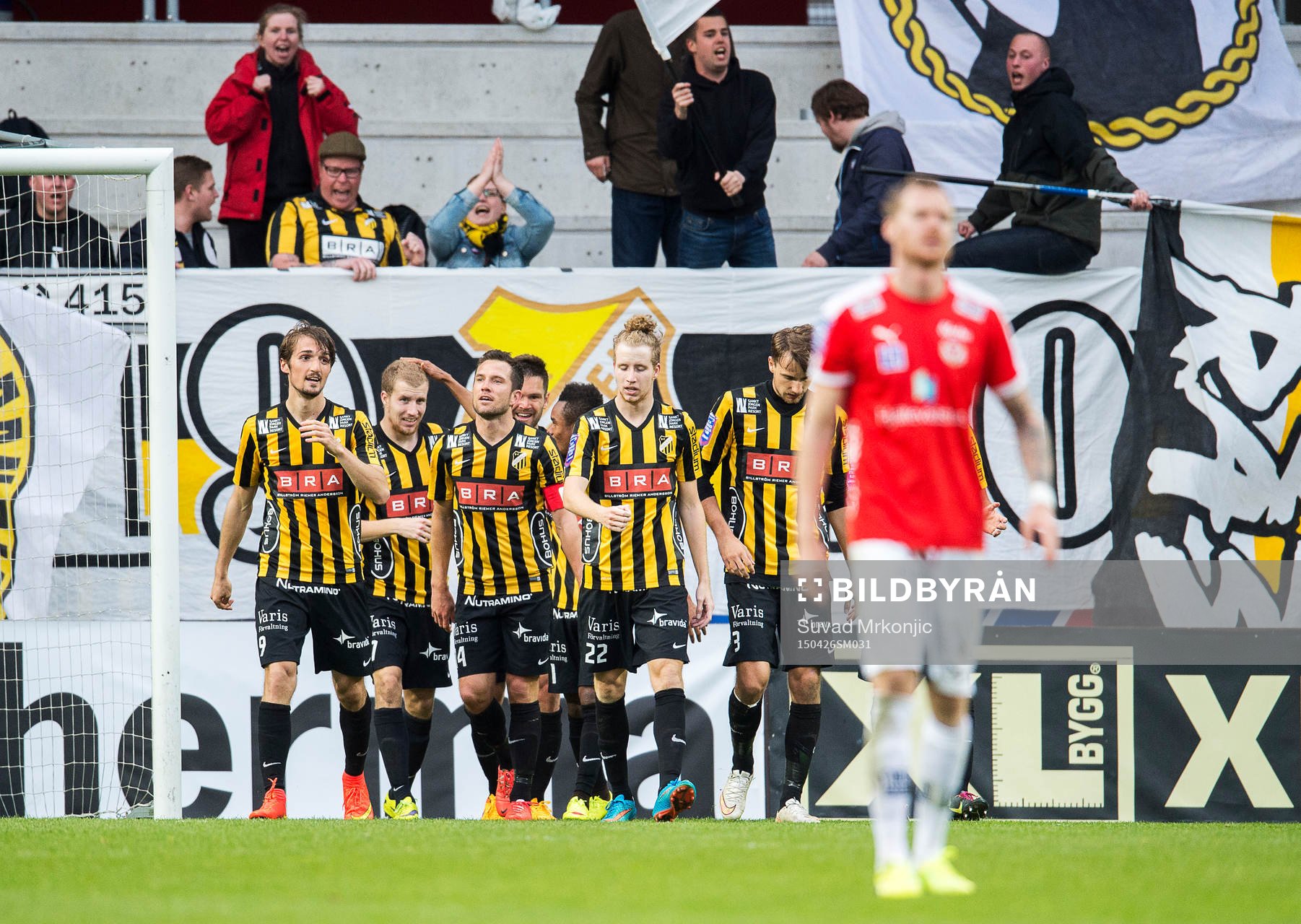 Häckenspelarna jublar