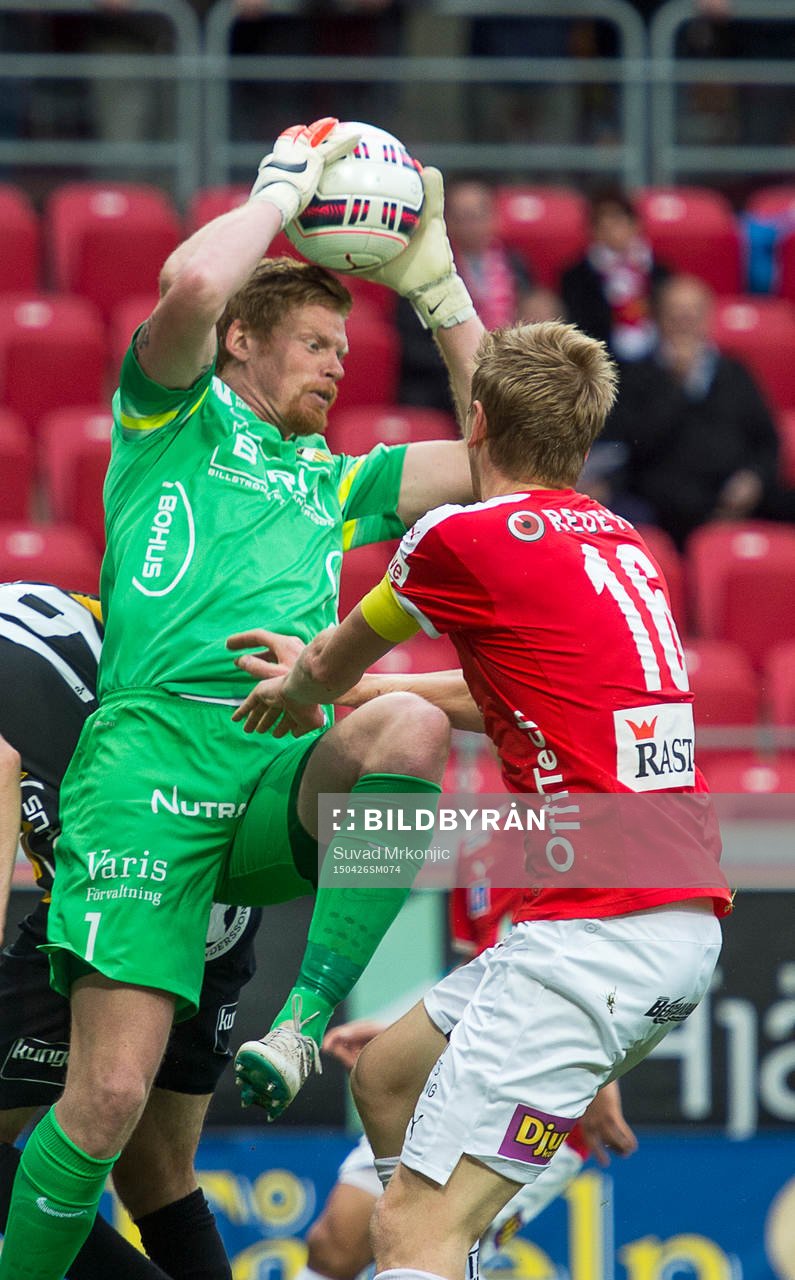 Häckens målvakt Christoffer Källqvist  och Kalmars David