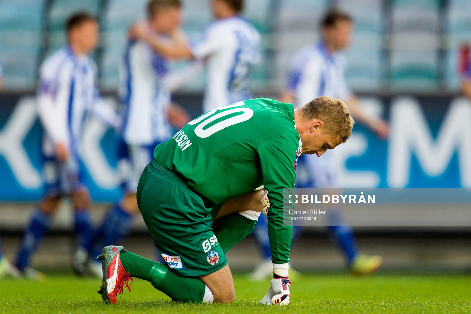 Helsingborgs målvakt Pär Hansson  deppar
