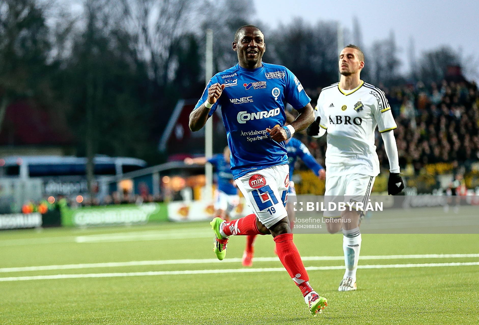 Åtvidabergs John Owoeri jublar