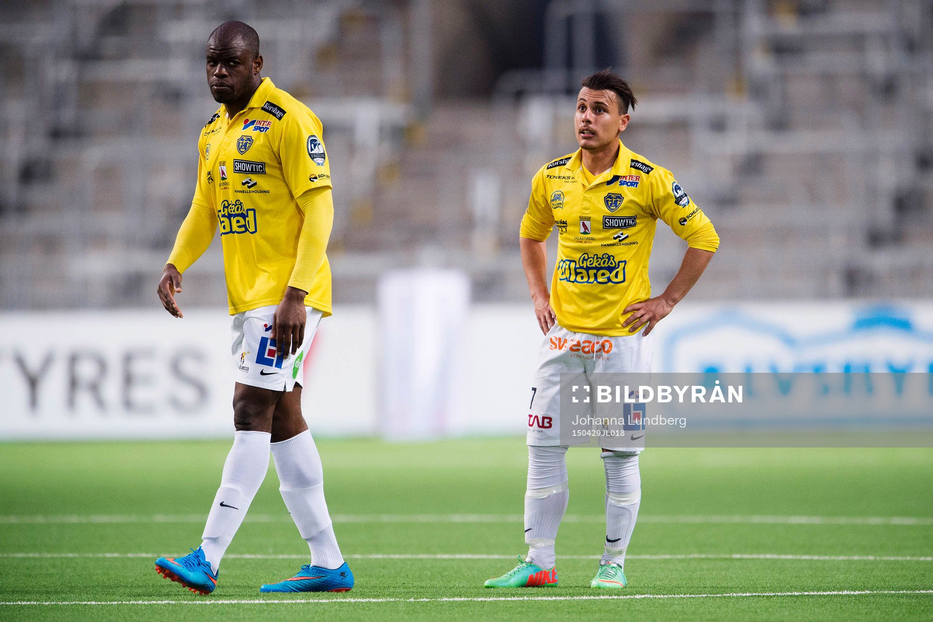 Falkenbergs Hakeem Araba och Kamal Mustafa deppar