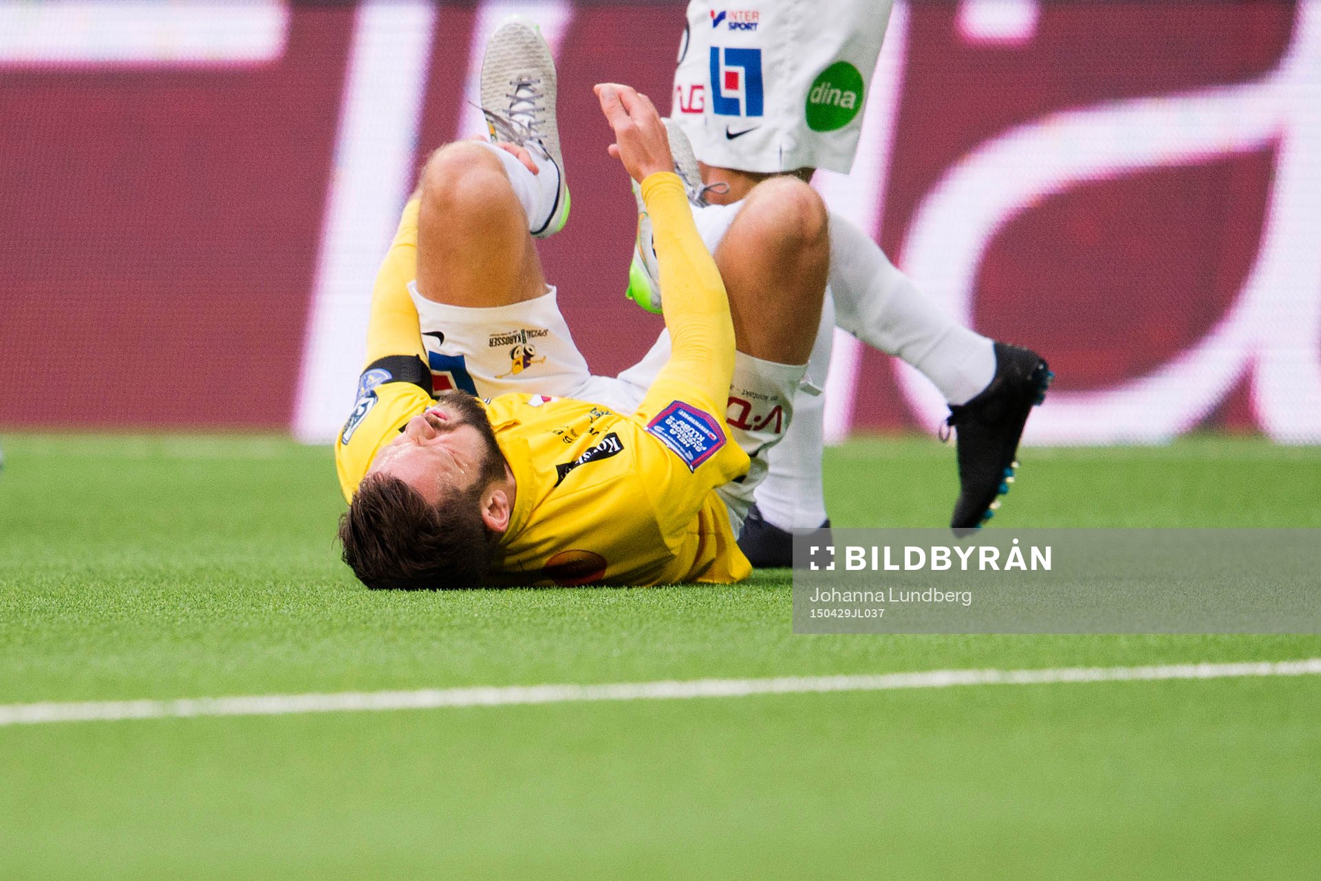 Falkenbergs David Svensson har ont