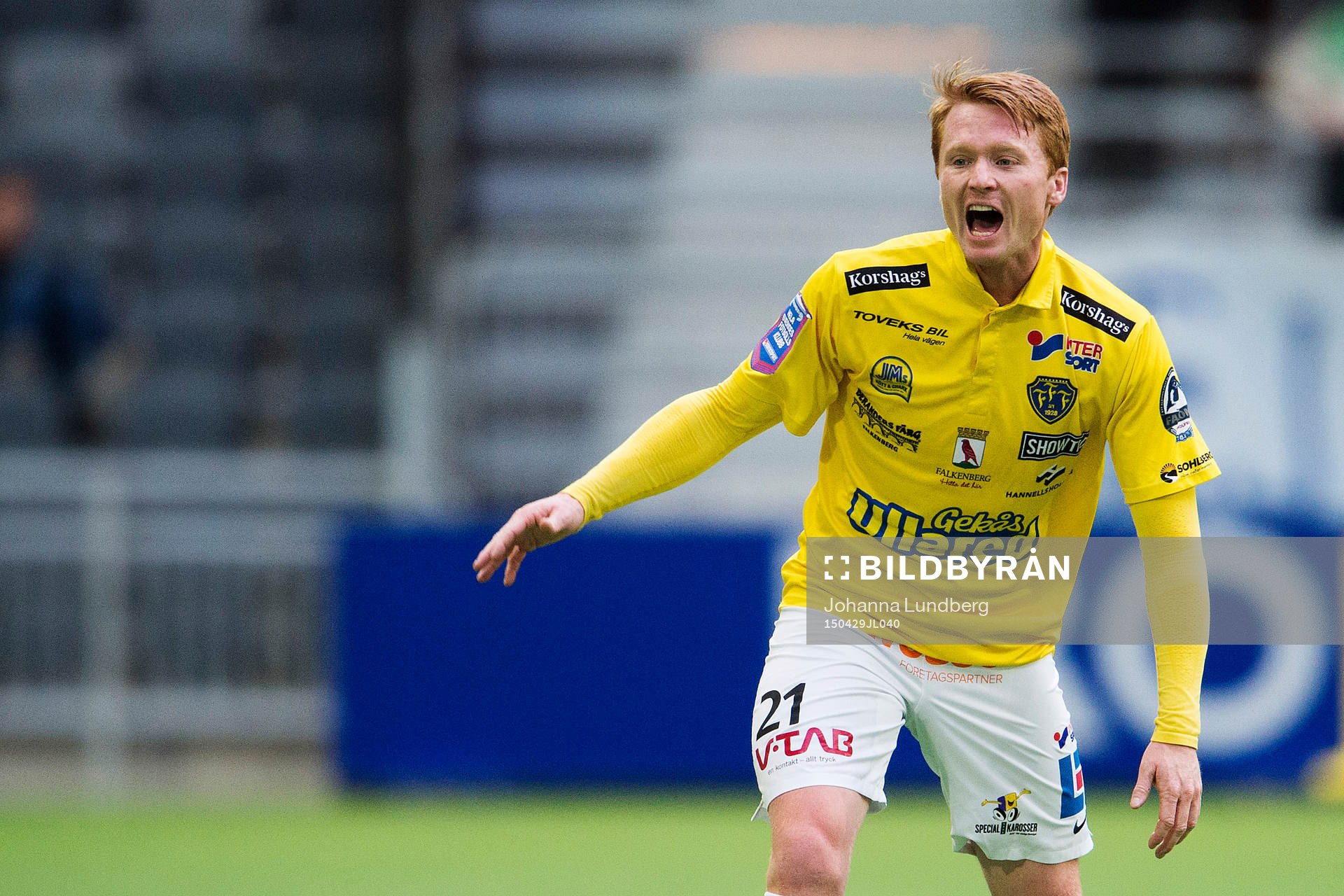 Falkenbergs Dan Keat reagerar mot domaren