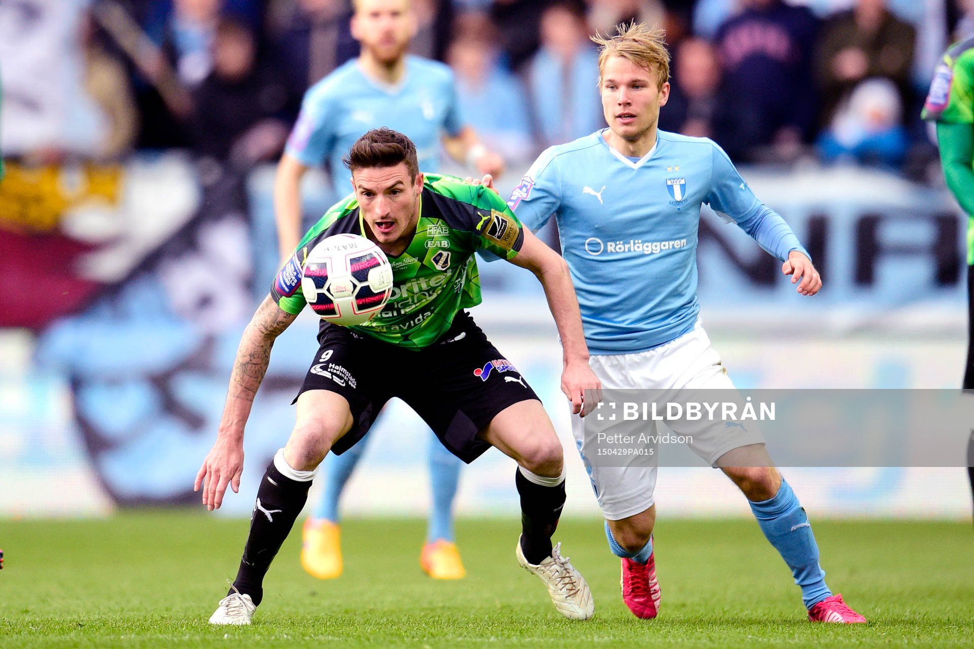 Halmstads James Keene och Malmö FFs Oscar Lewicki