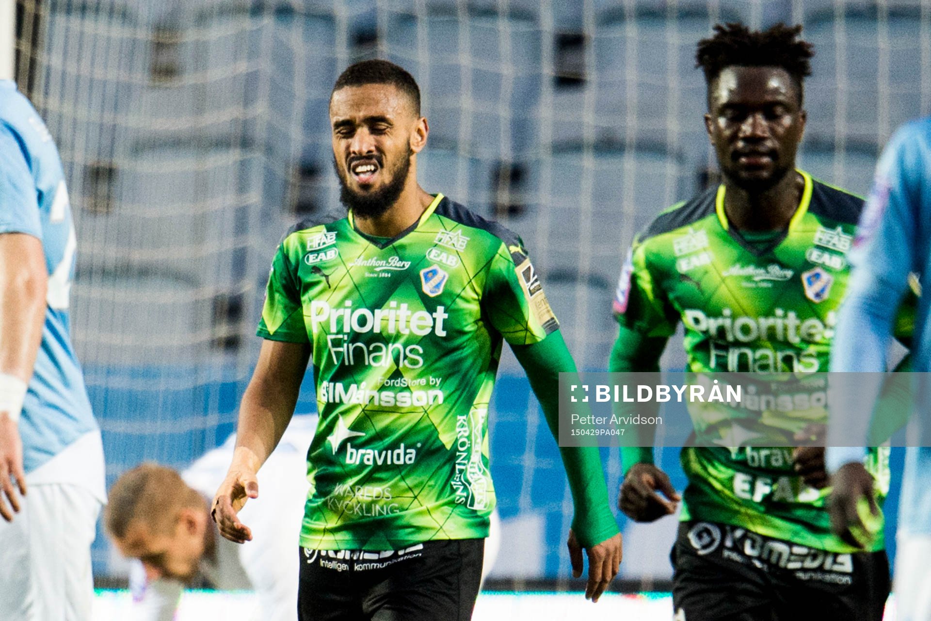 Halmstads Junes Barny och King Osei Gyan deppar