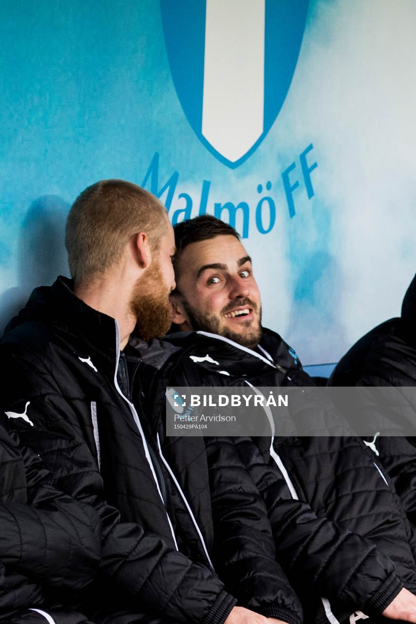Malmö FFs målvakt Zlatan Azinovic på bänken