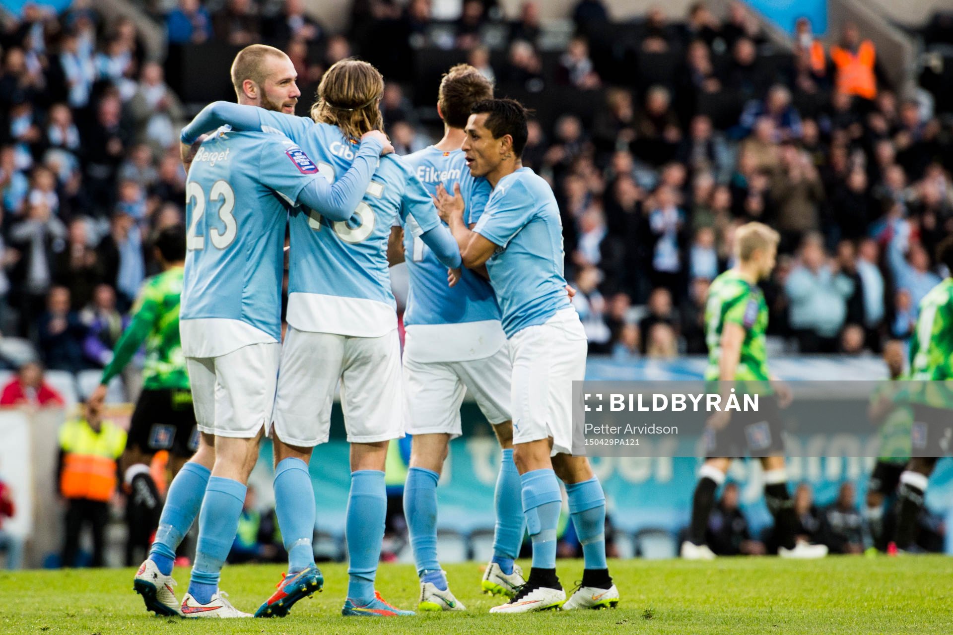 Malmö FFs spelare jublar