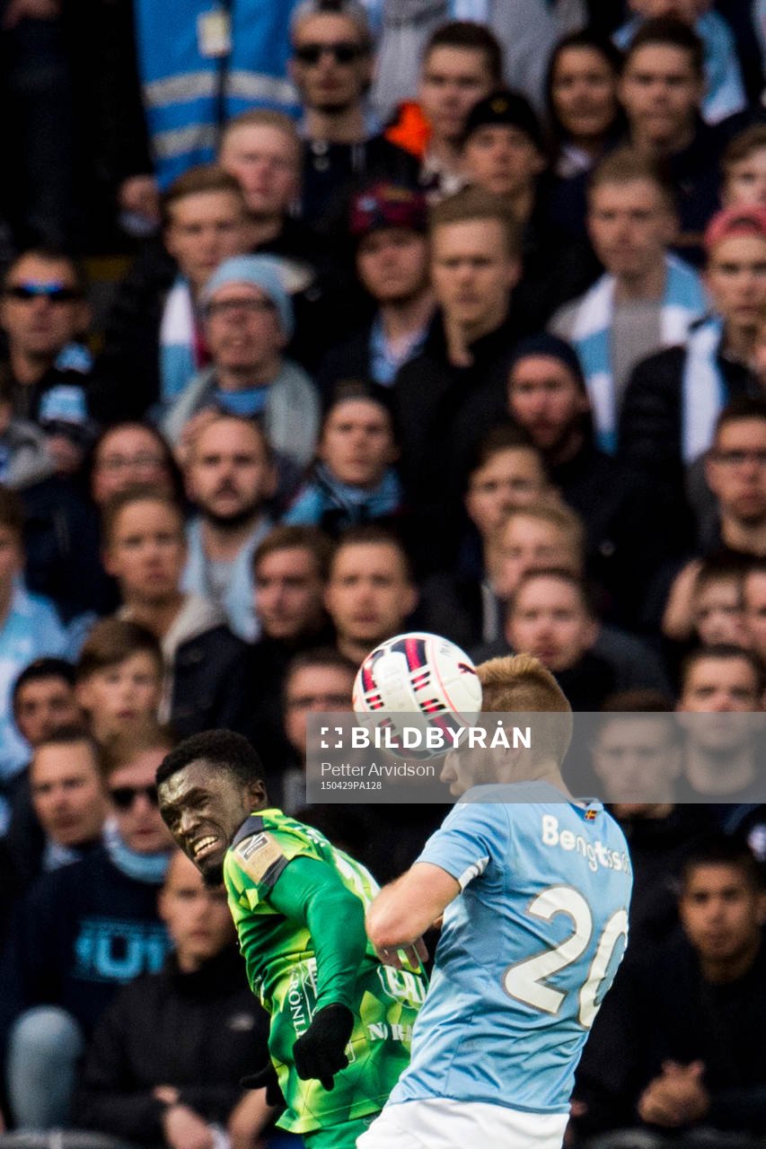 Halmstads Kwame Karikari och Malmö FFs Rasmus Bengtsson