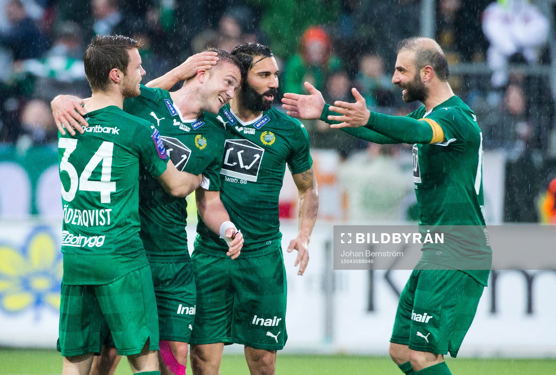 Hammarbys Mats Solheim gör 1-1 och jublar med Kennedy