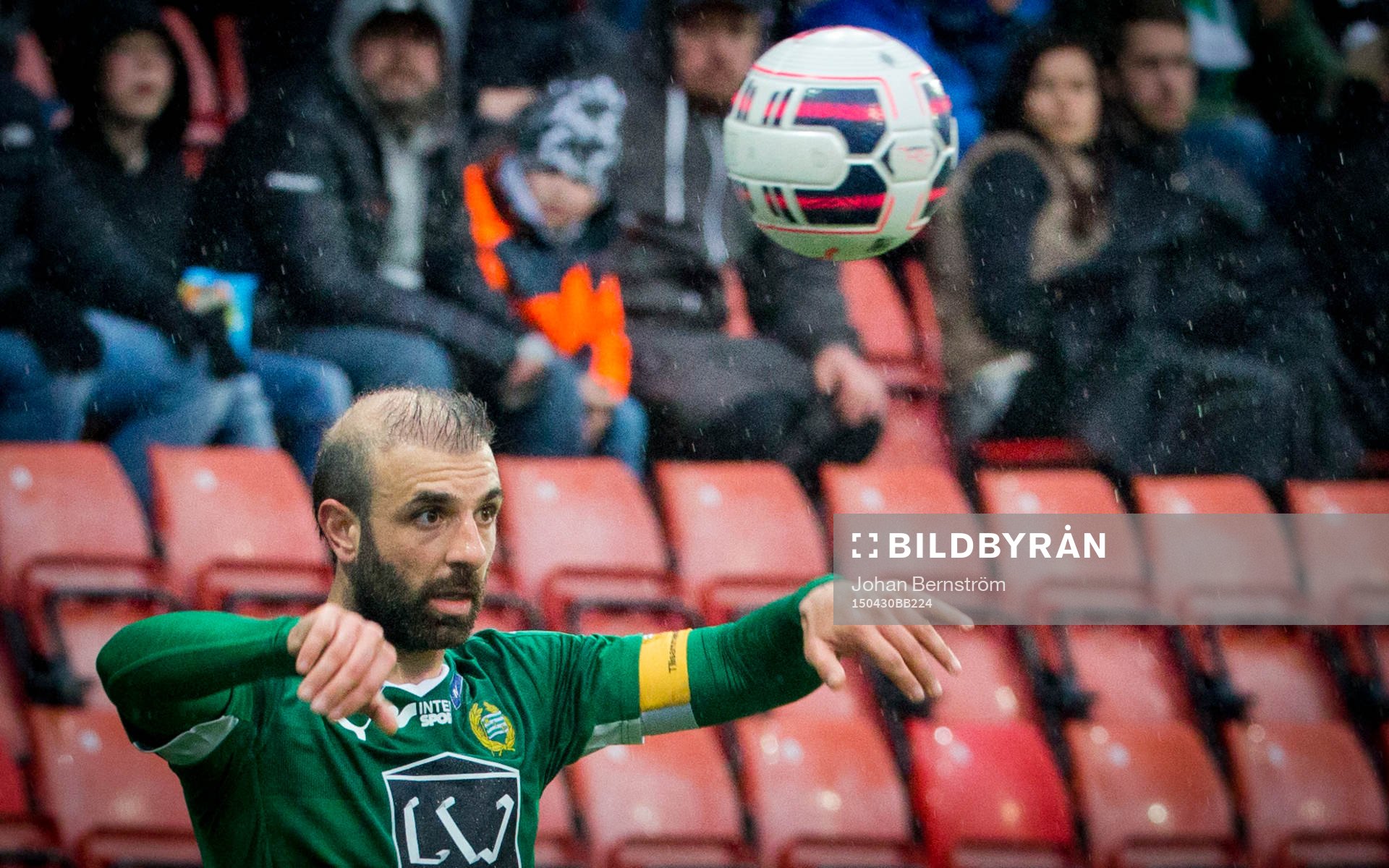 Hammarbys Kennedy Bakircioglu under fotbollsmatchen i Allsvenskan mellan Örebro SK och Hammarby IF den 30 april 2015 i Örebro.