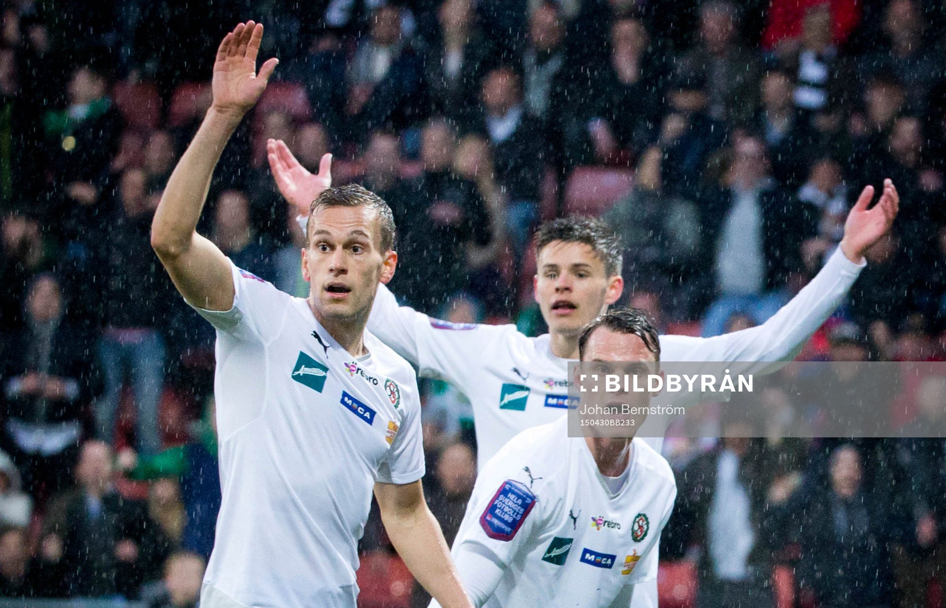 Örebros Hjörtur Logi Valgardsson och Eidur Aron