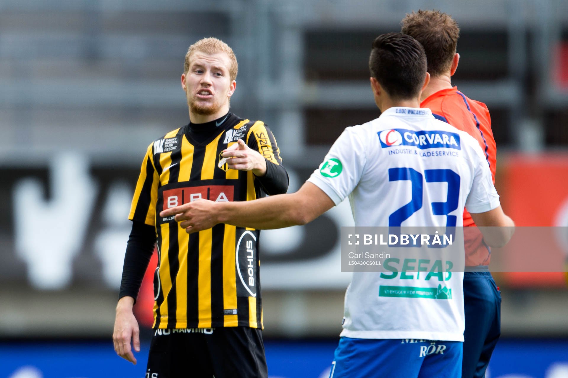 Häckens Simon Gustafson reagerar mot Norrköpings David