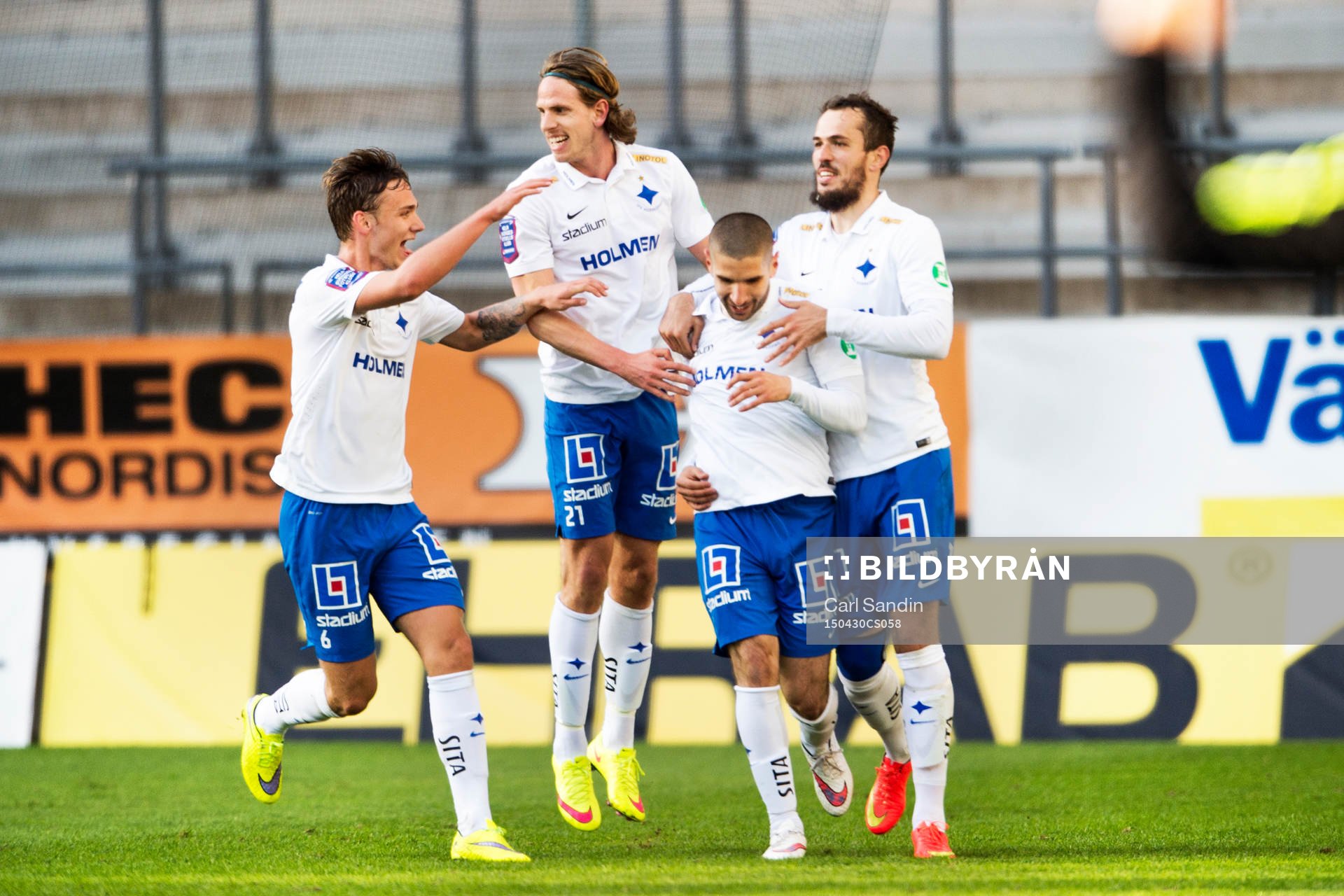 Norrköpings Rawez Lawan firar