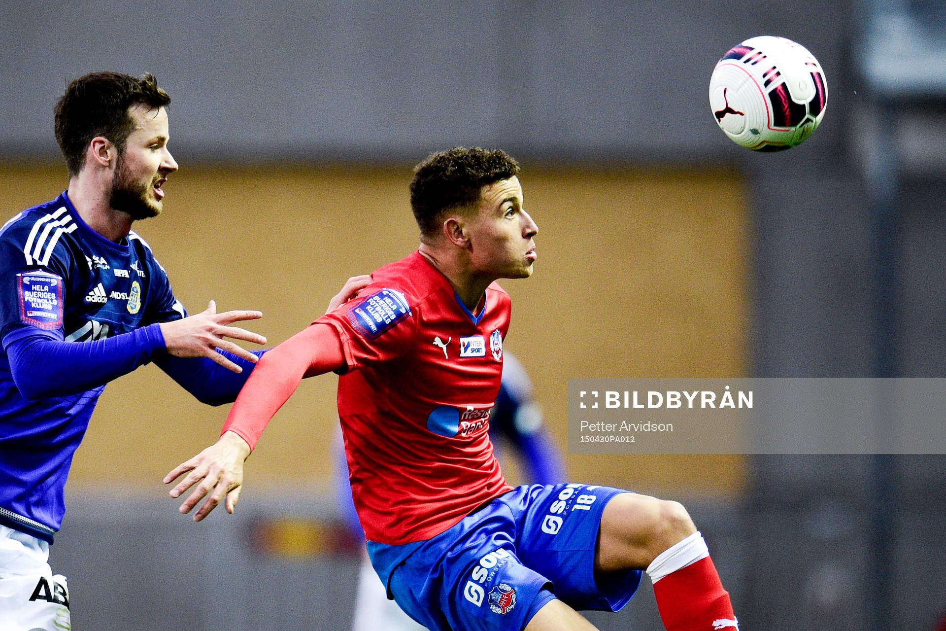 Sundsvalls Robert Lundström och Helsingborgs Jordan Larsson