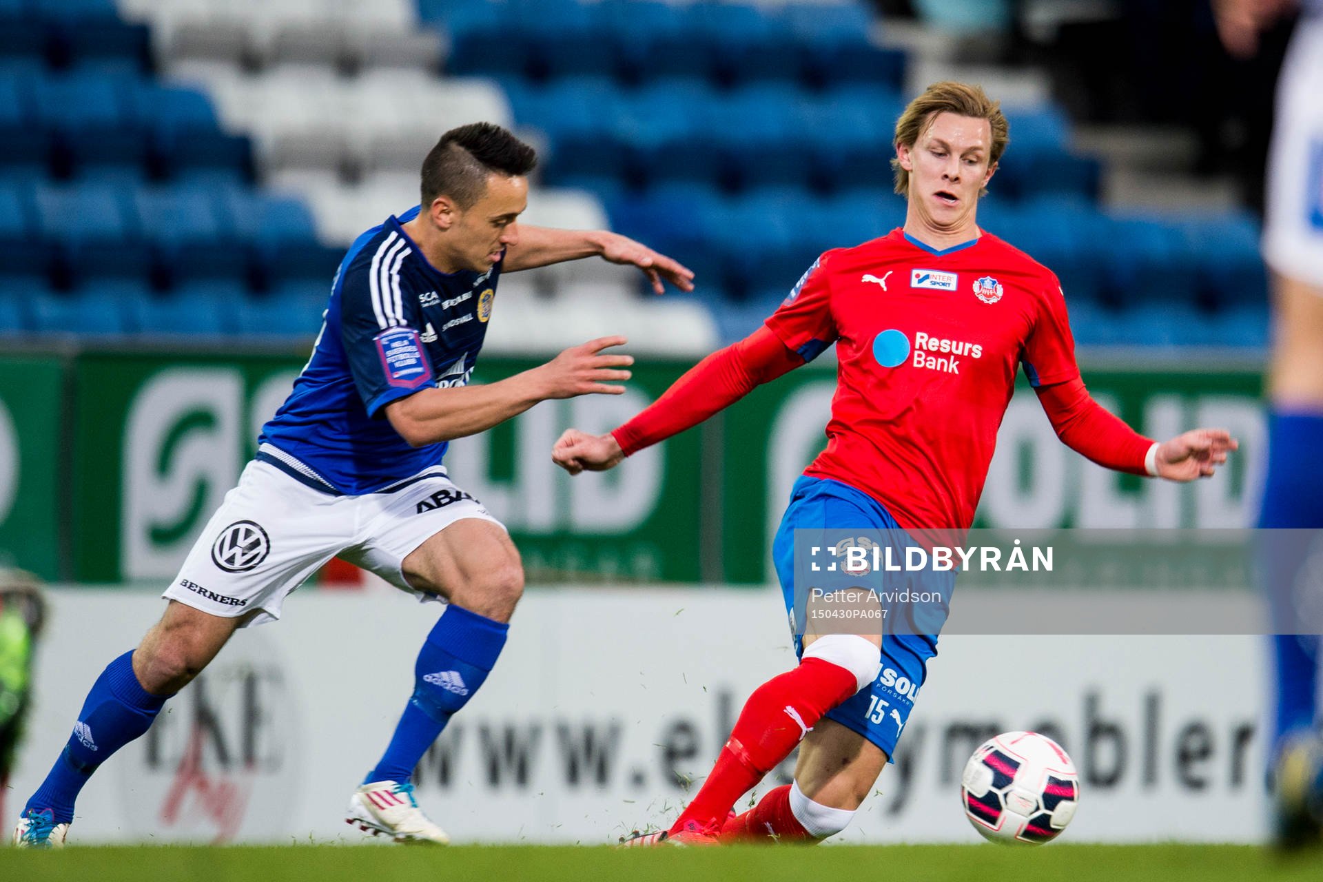 Sundsvalls Adam Chennoufi och Helsingborgs Emil Krafth
