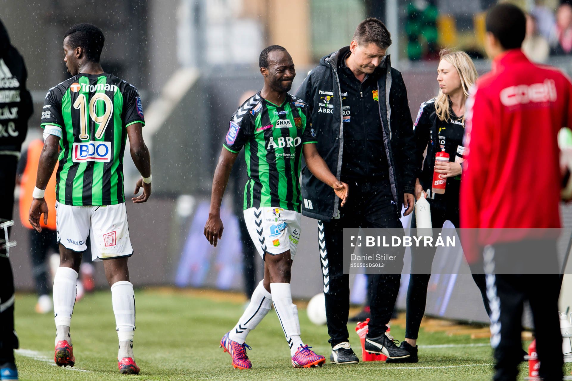 Gais Reuben Ayarna skadar sig och får utgå
