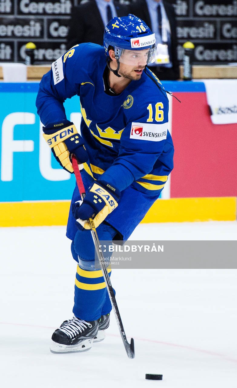 Sveriges Jacob Josefson värmer upp