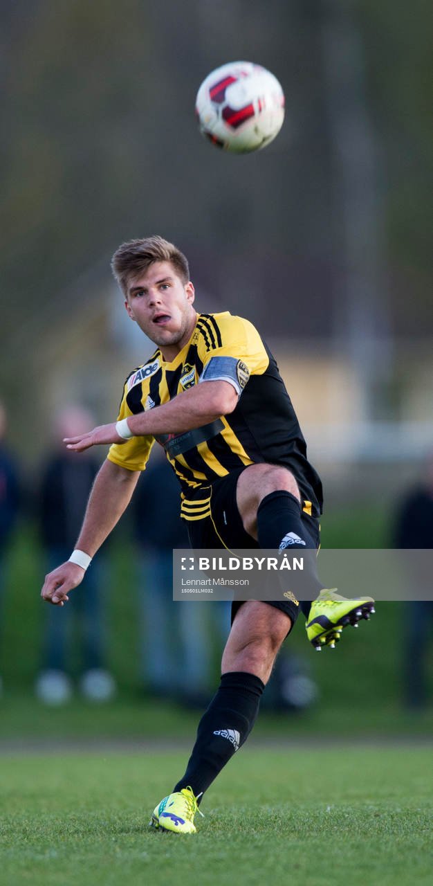 IFK Hässleholms Pontus Björnsson i matchen i division 2 mellan Hässleholms IF och IFK Hässleholm i Hässleholm 1 maj 2015.