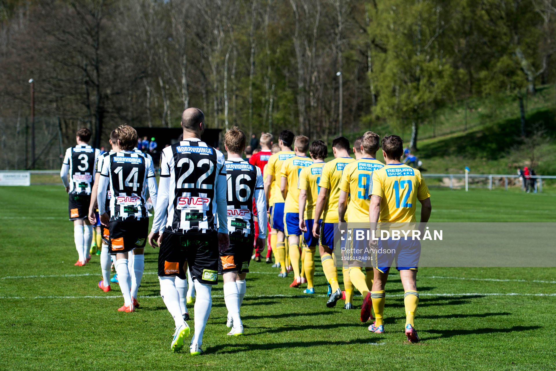 Spelarna gör entré