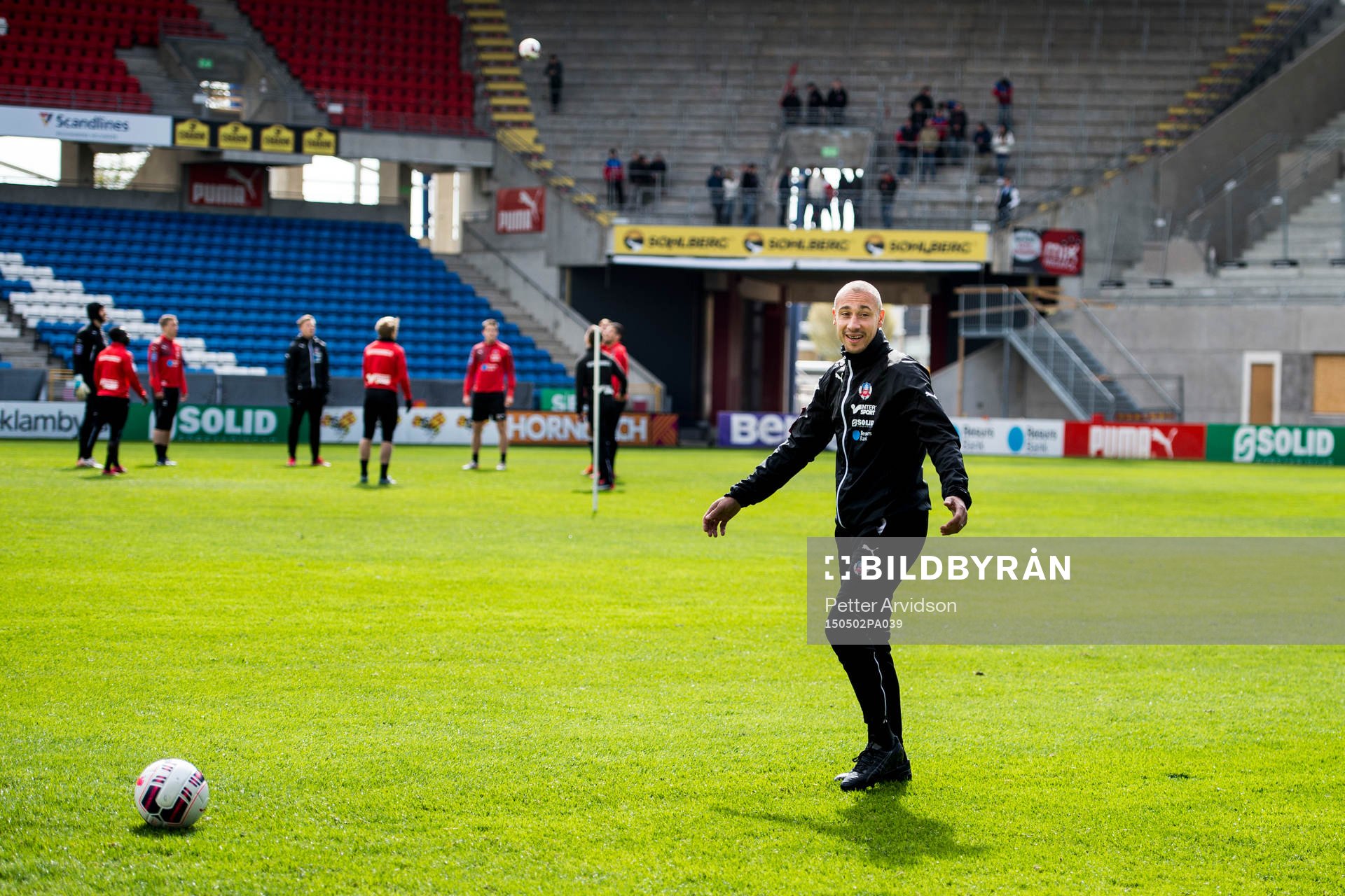 Helsingborgs manager Henrik Larsson under Helsingborgs träning inför derbyt den 2 maj 2015 i Helsingborg.