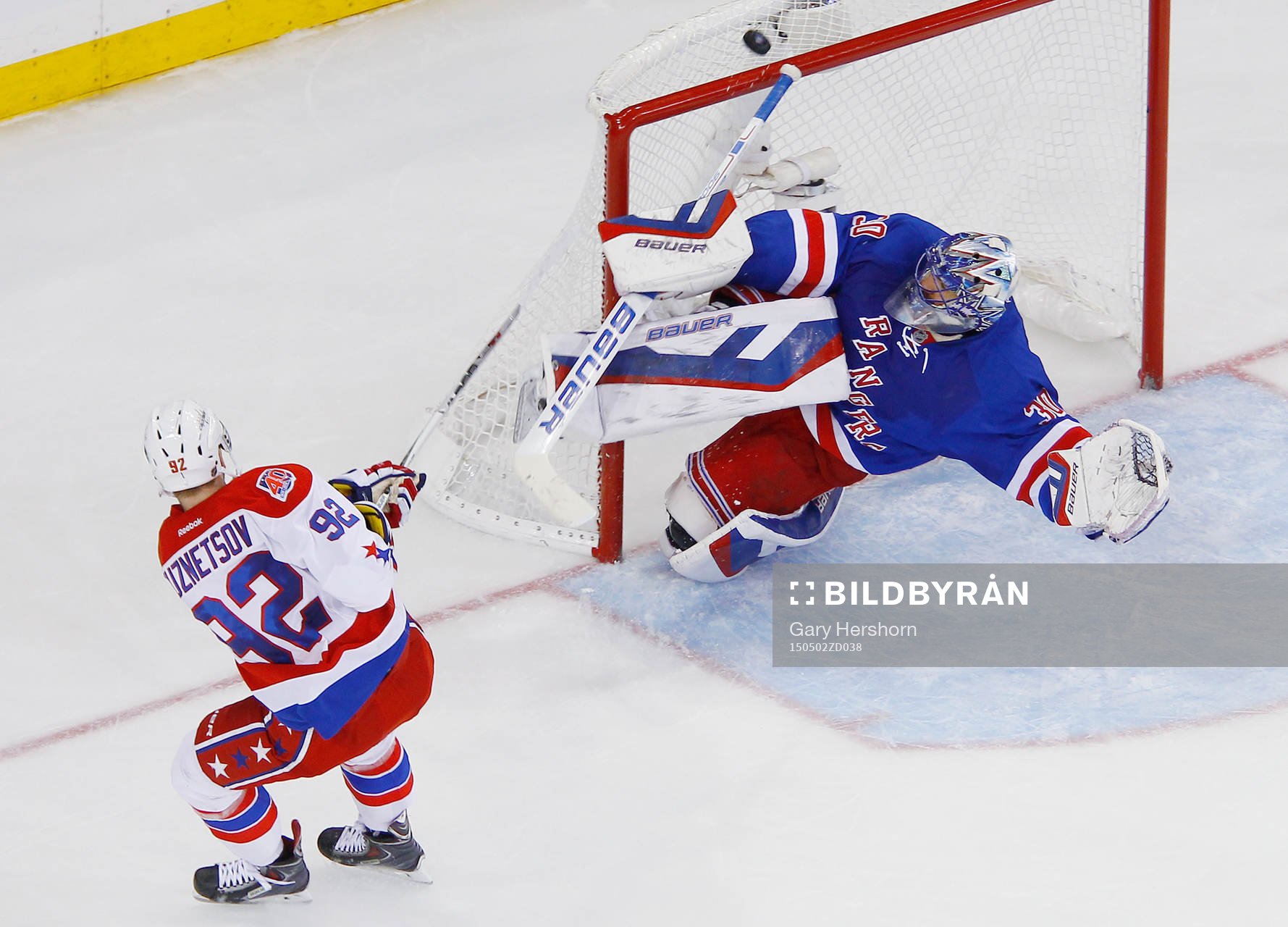 New York Rangers goalie Henrik Lunqvist makes a save