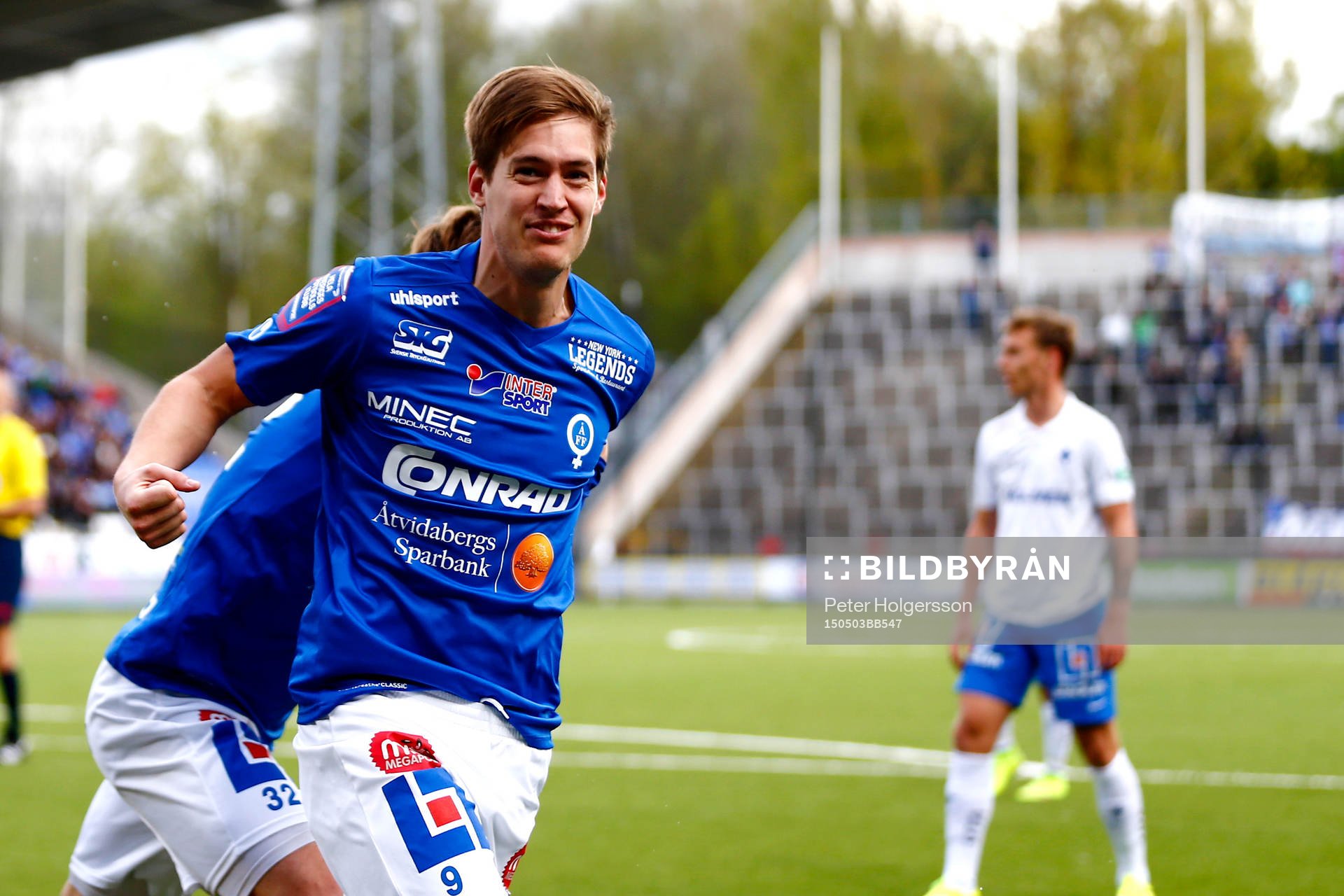 Åtvidabergs Victor Sköld jublar