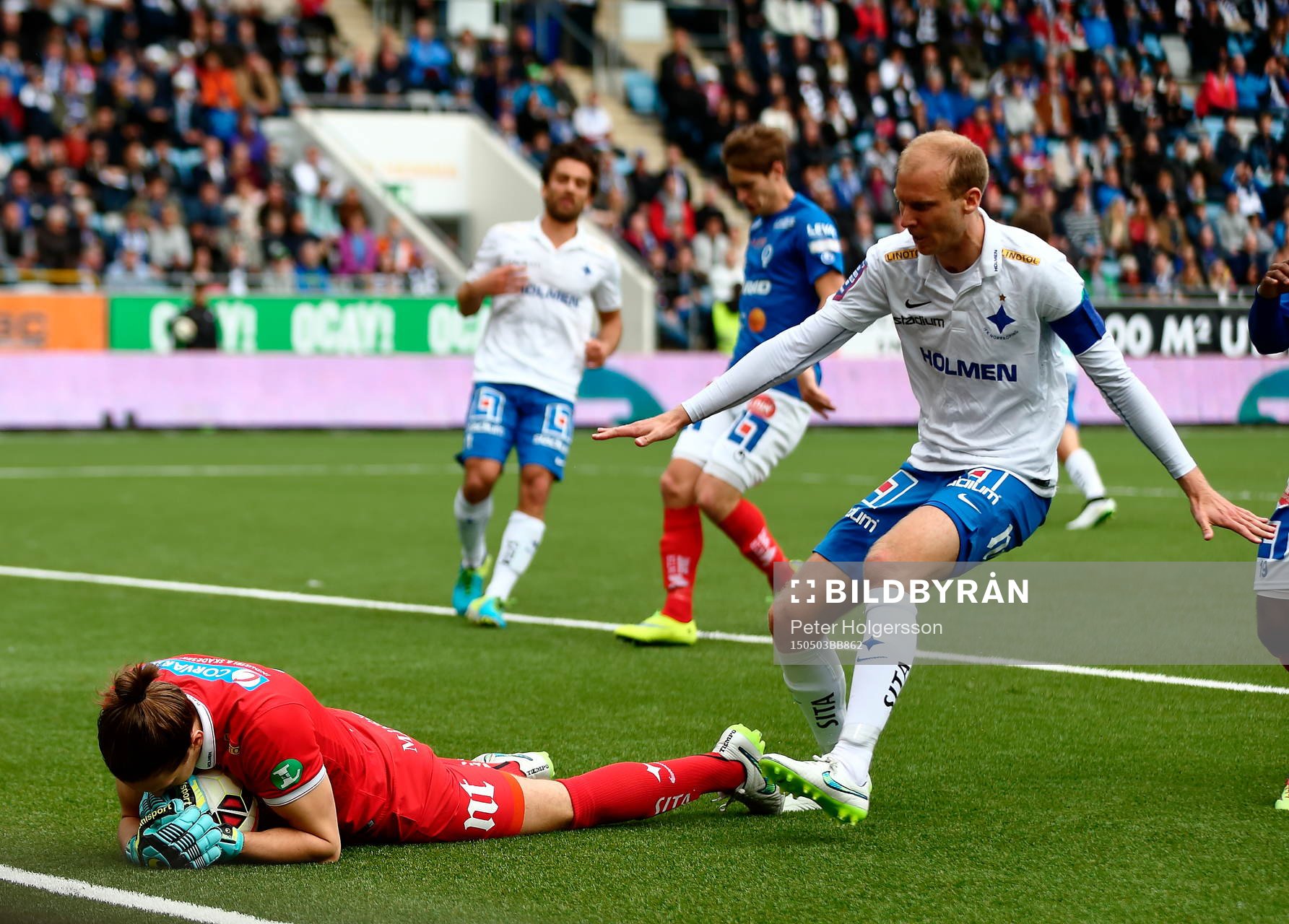 Räddning av Norrköpings målvakt David Mitov Nilsson framför Andreas Johansson under fotbollsmatchen i Allsvenskan mellan Norrköping och Åtvidaberg den 03 maj 2015 i Norrköping.