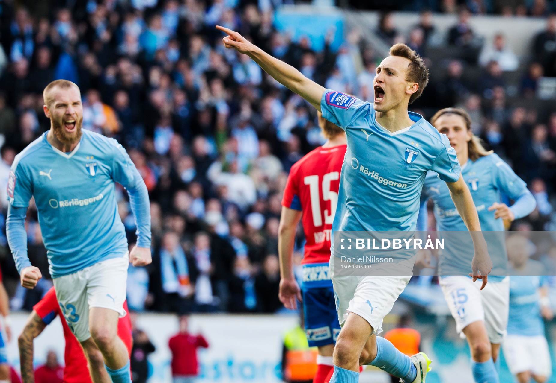 Malmös Magnus Wolff Eikrem gör 1-0