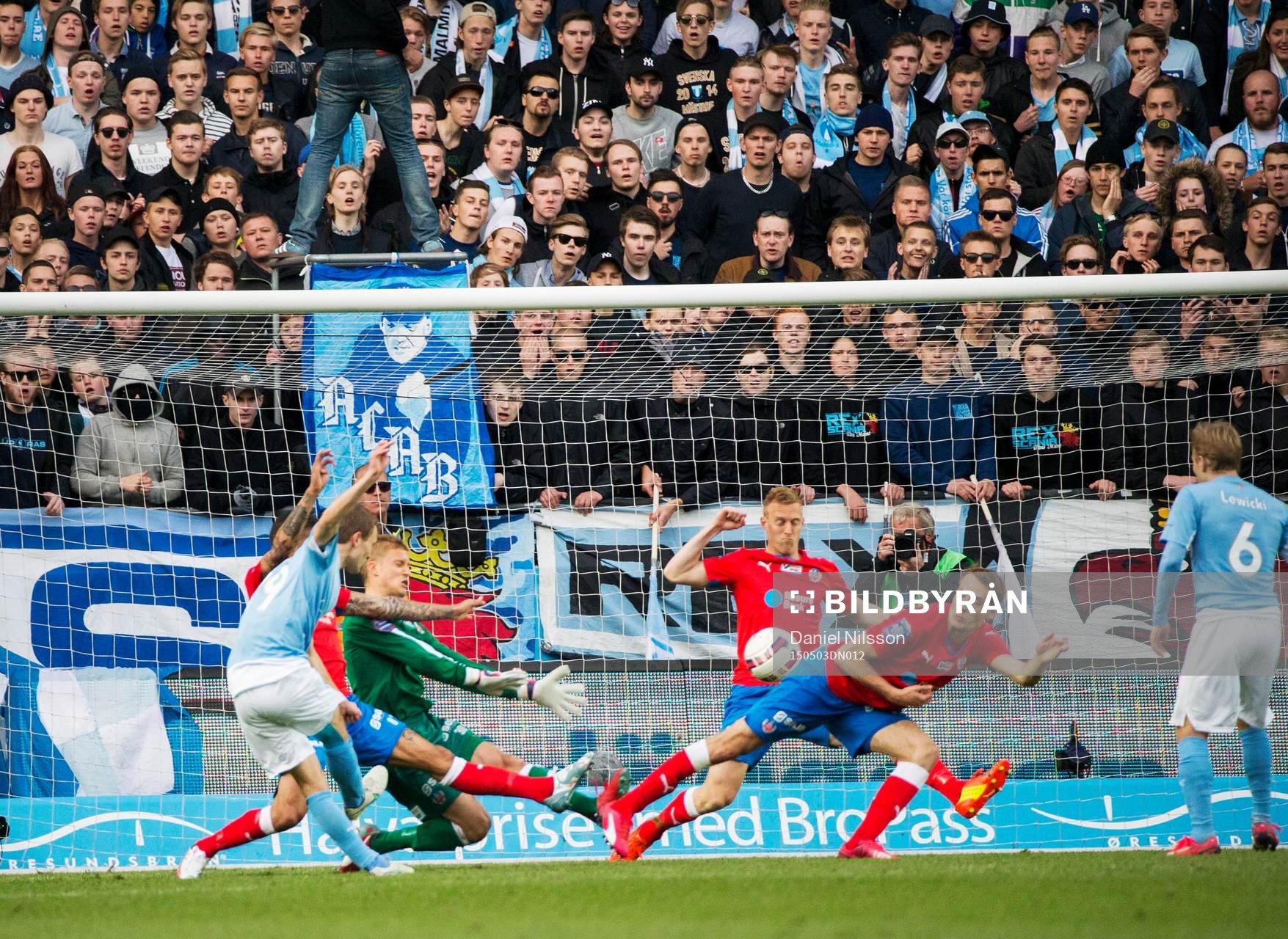 Malmös Magnus Wolff Eikrem gör 3-1 bakom Helsingborgs