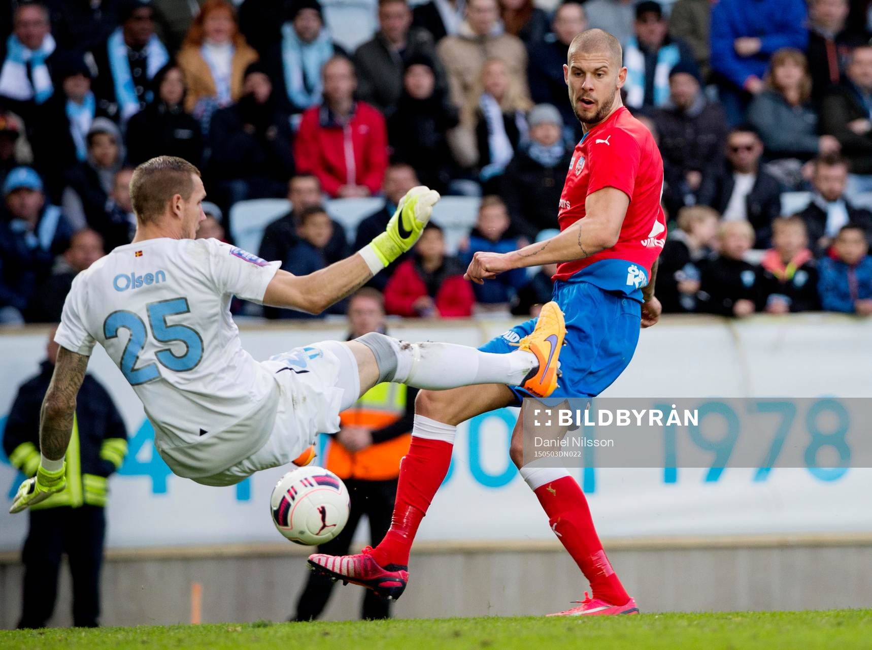 Helsingborgs Robin Simovic gjorde 2-1 målet bakom Malmö
