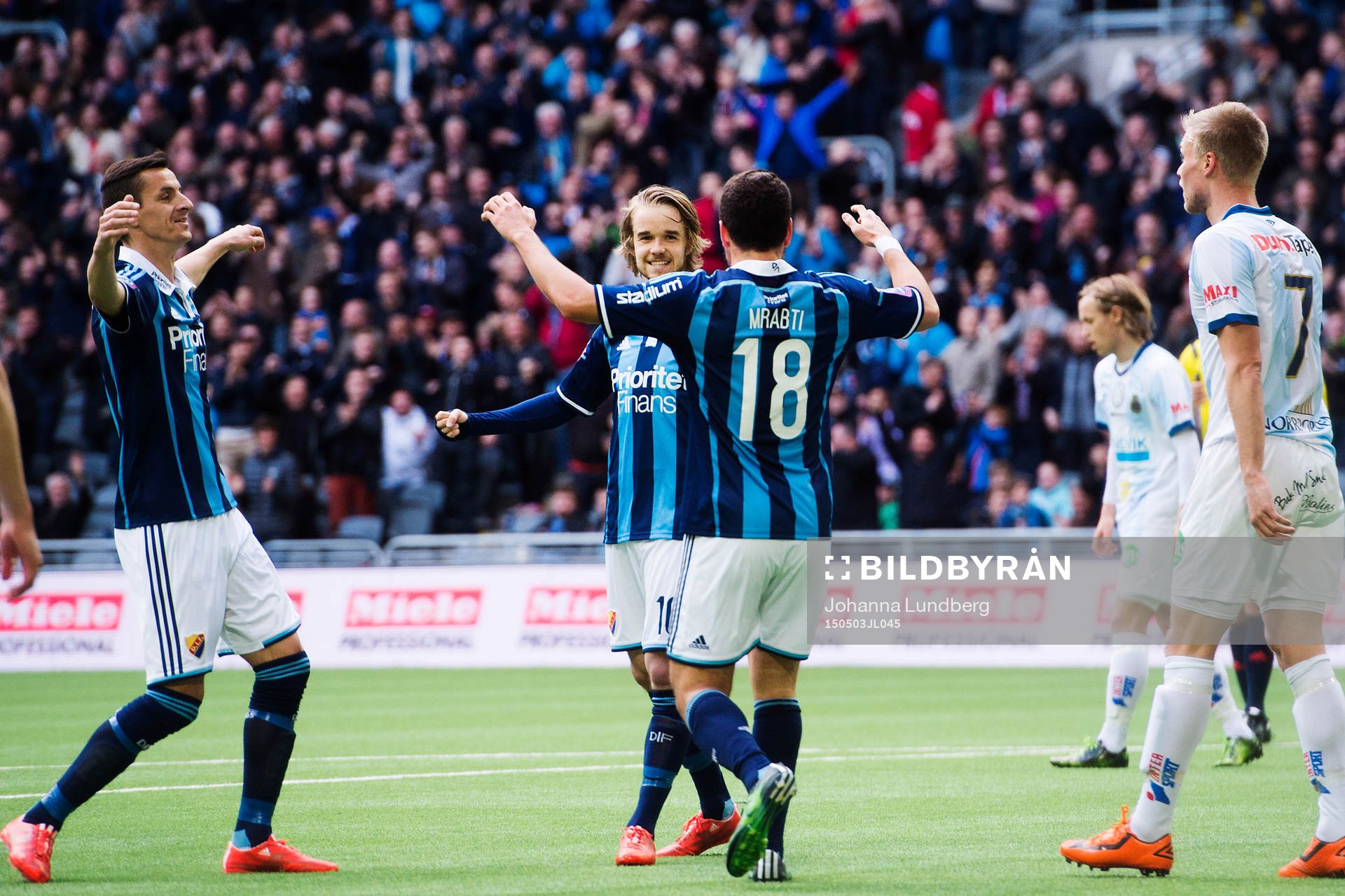 Djurgårdens Daniel Berntsen jublar
