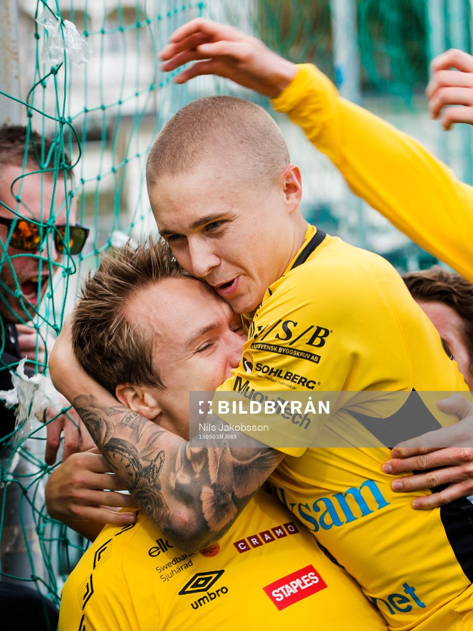 Elfsborgs Viktor Prodell och Sebastian Holmén jublar