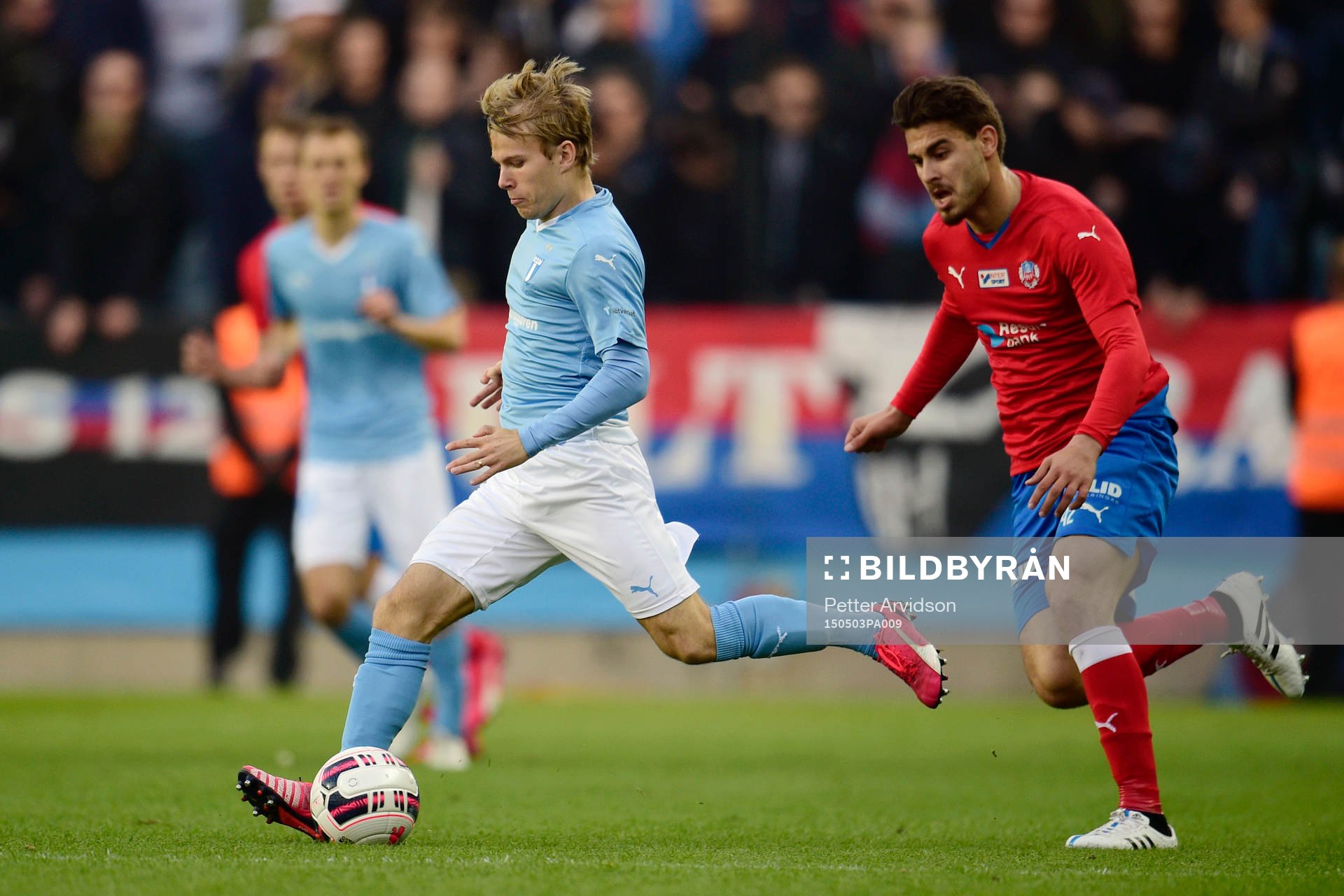 Malmö FFs Oscar Lewicki och Helsingborgs Astrit Ajdarevic