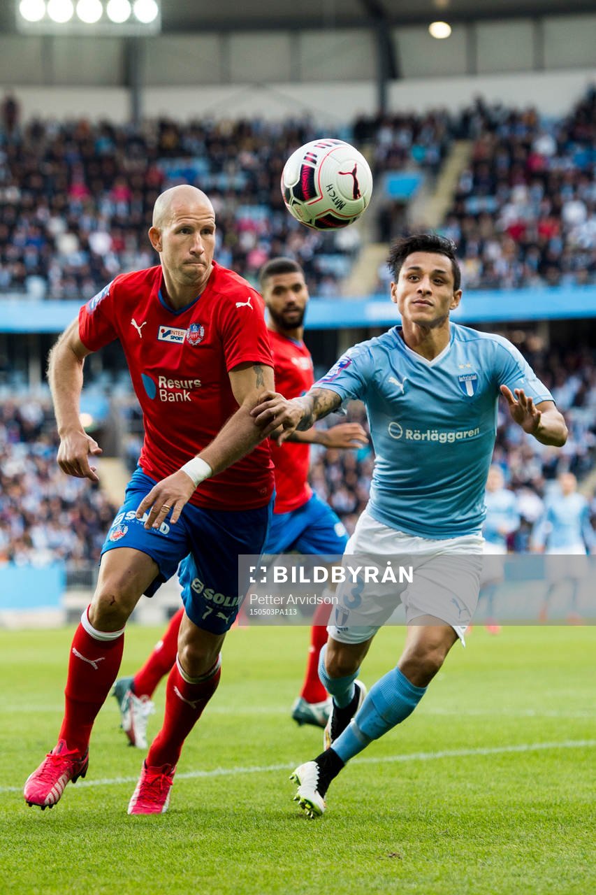 Helsingborgs Mattias Lindström och Malmö FFs Victor