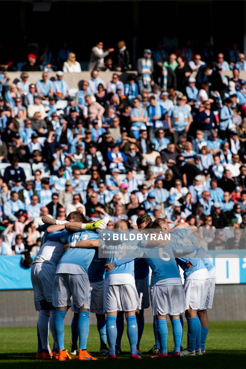 Malmö FFs spelare samlas