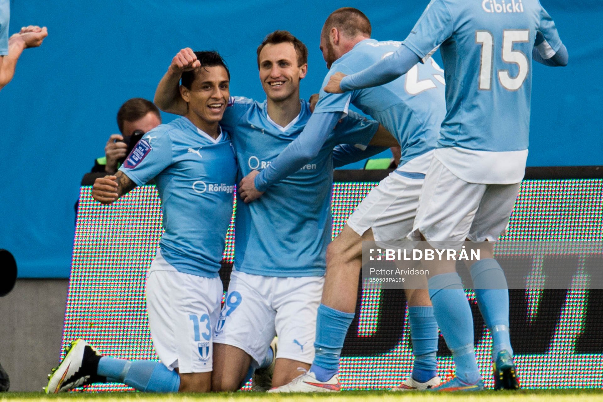 Malmö FFs Victor Yoshimar Yotun Flores, Magnus Wolff