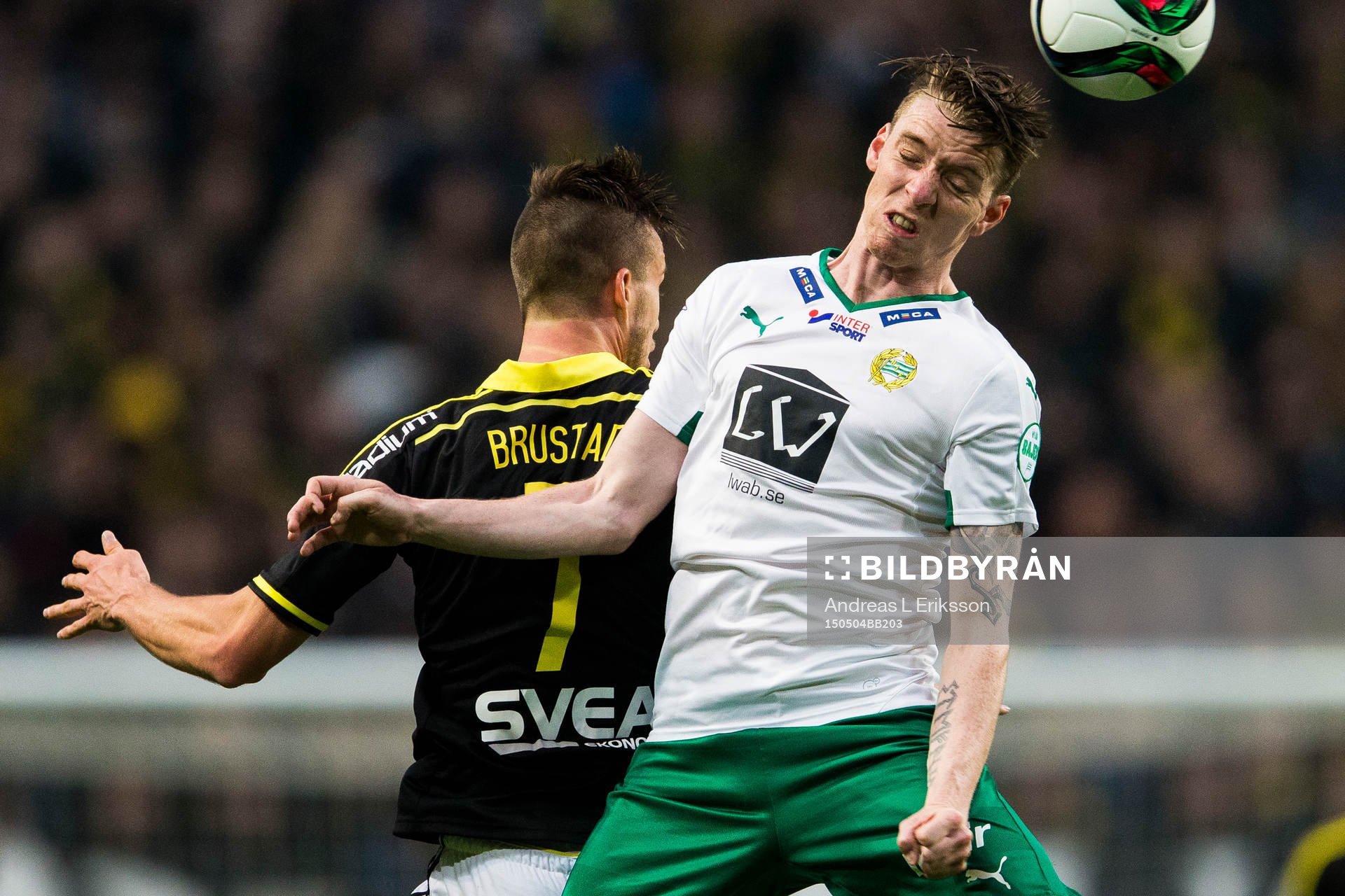 s Fredrik Brustad och Hammarbys Birkir Már Saevarsson i en