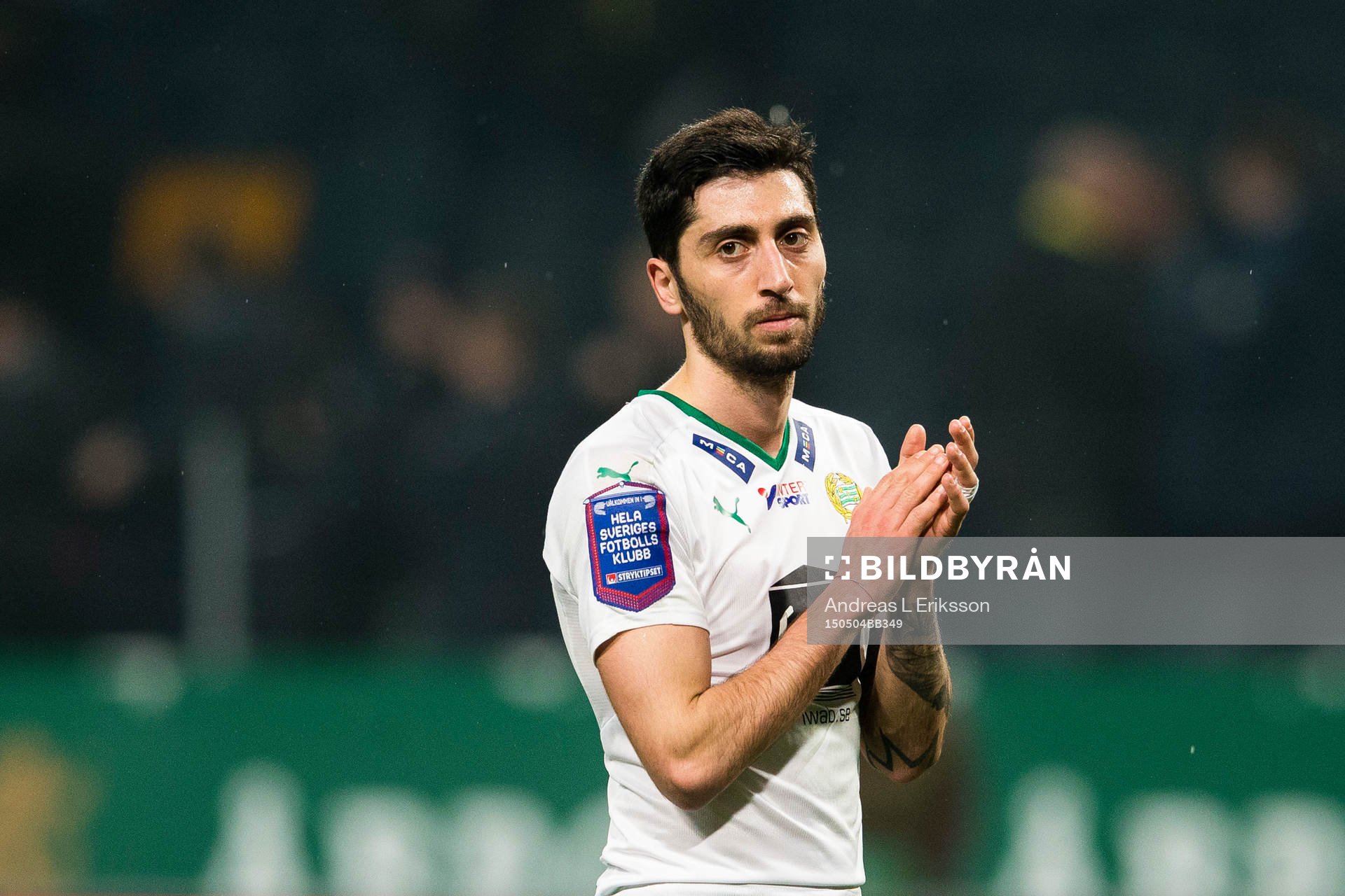 Hammarbys Nahir Besara tackar publiken