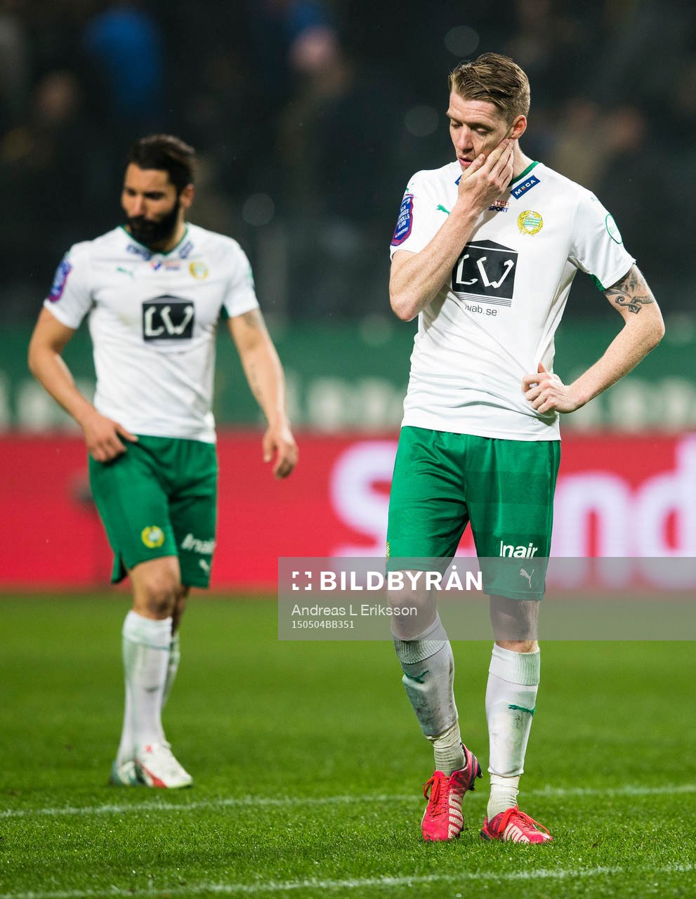 Hammarbys Stefan Batan och Birkir Már Saevarsson deppar