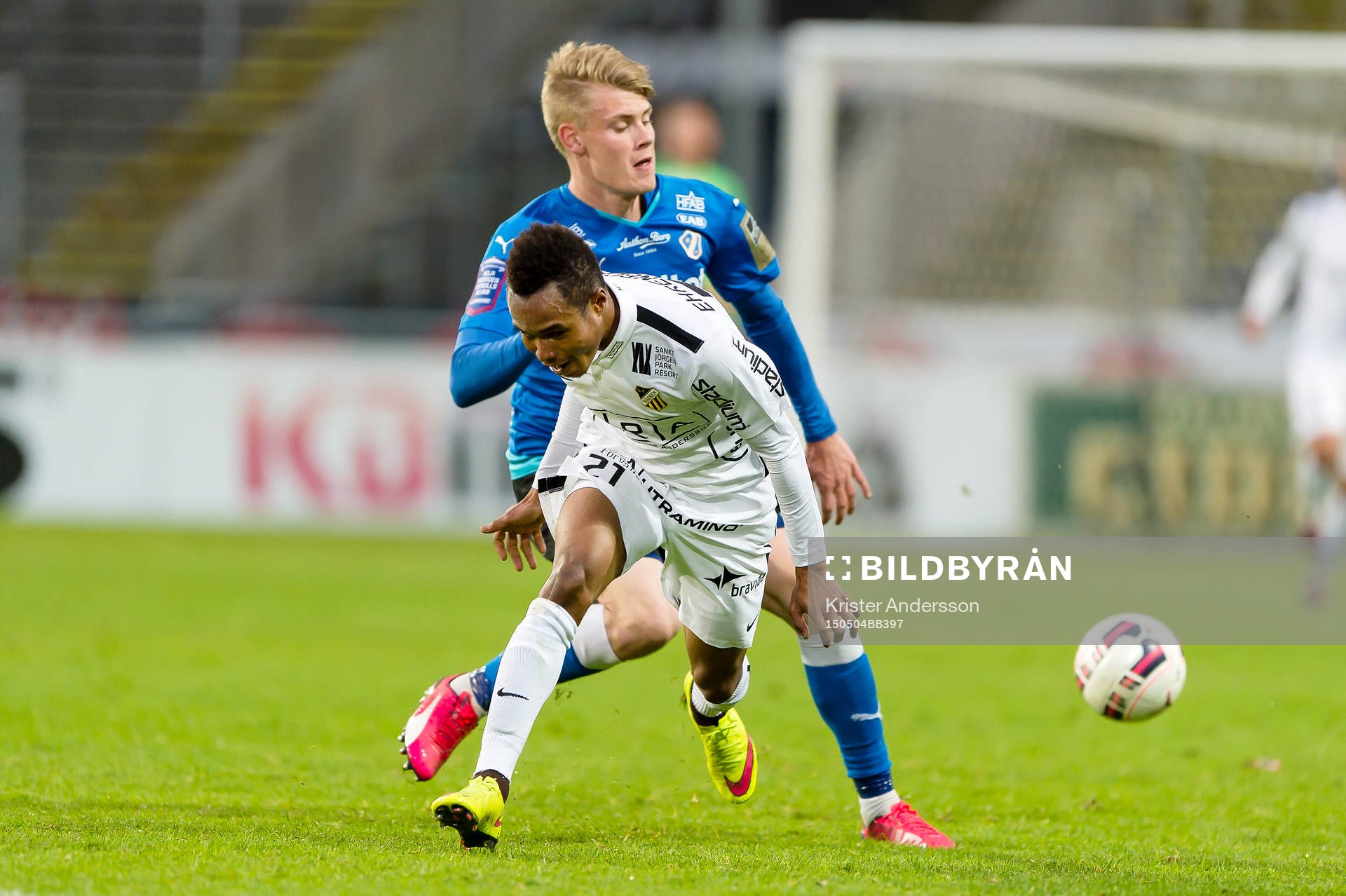 Halmstads Eric Smith och Häckens Nasiru Mohammed
