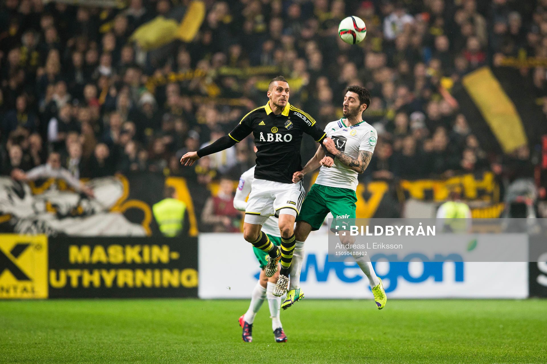 s Panajotis Dimitriadis i en nickduell med Hammarbys Nahir